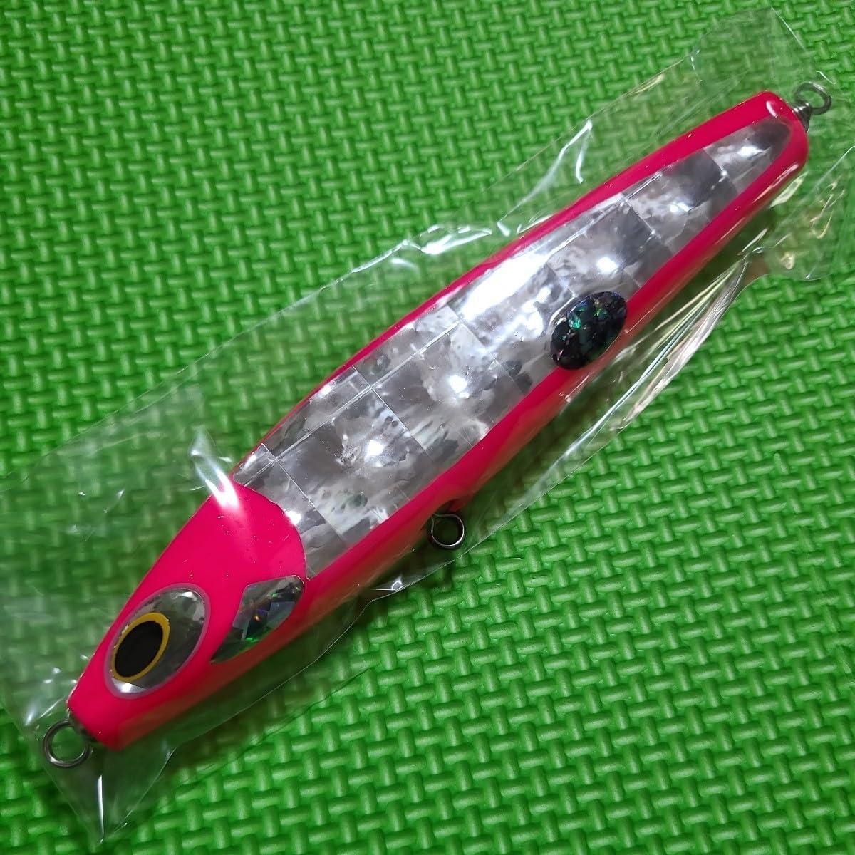 【新品未使用】ローカルスタンダード　ダイブベイト190 マゼンタ 新品未使用】ローカルスタンダード ダイブベイト190 マゼンタ