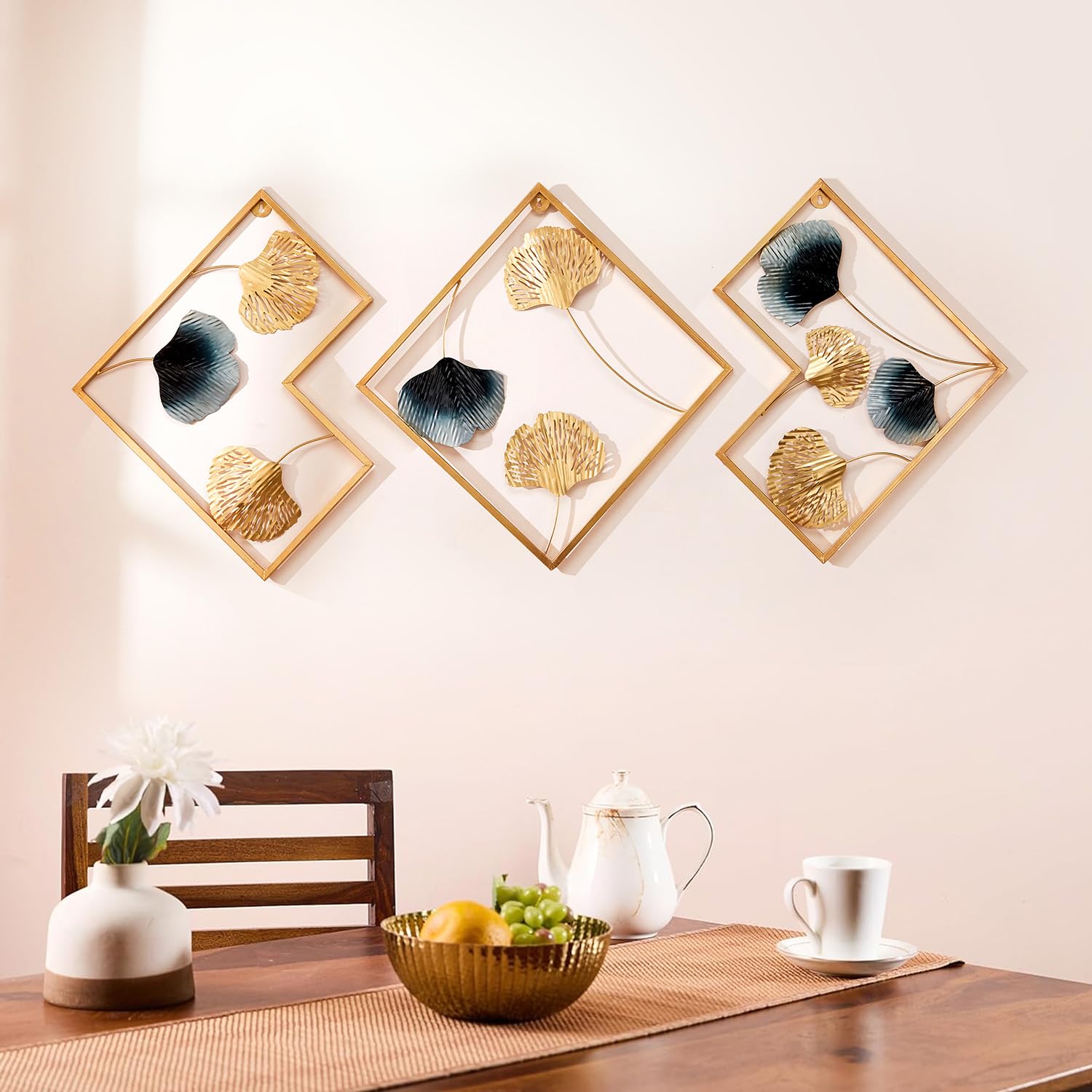 Amazon Brand – Solimo Metal Leaf Wall Sculpture/Hanging for Living Room | Elegant Iron Wall Art | Sturdy Iron | Wall Hanging | Wall Décor | Easy Installation | 78 x 42 cm | Set of 3