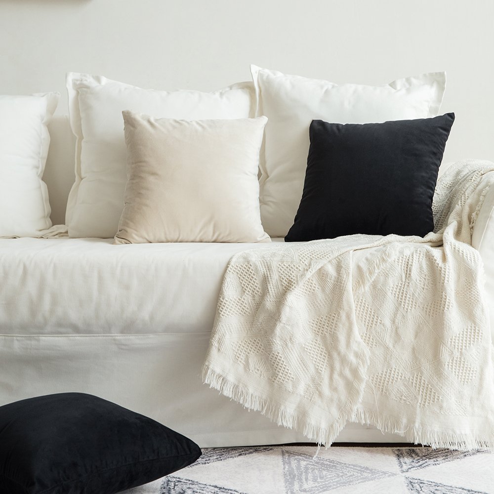 MIULEE Federe Cuscini Arredo Divano Copricuscini Soggiorno Federe Arredamento Casa Moderni Elegante Morbido Resistente in Velluto con la Cerniera Invisibile 2 Pezzi Nero 40X40 CM