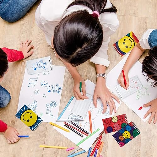 Miniatura 7 de ArtCreativity Mini bloc de notas de cara sonriente, paquete de 12, blocs de notas de emoticonos pequeños con cubiertas coloridas de arcoíris,