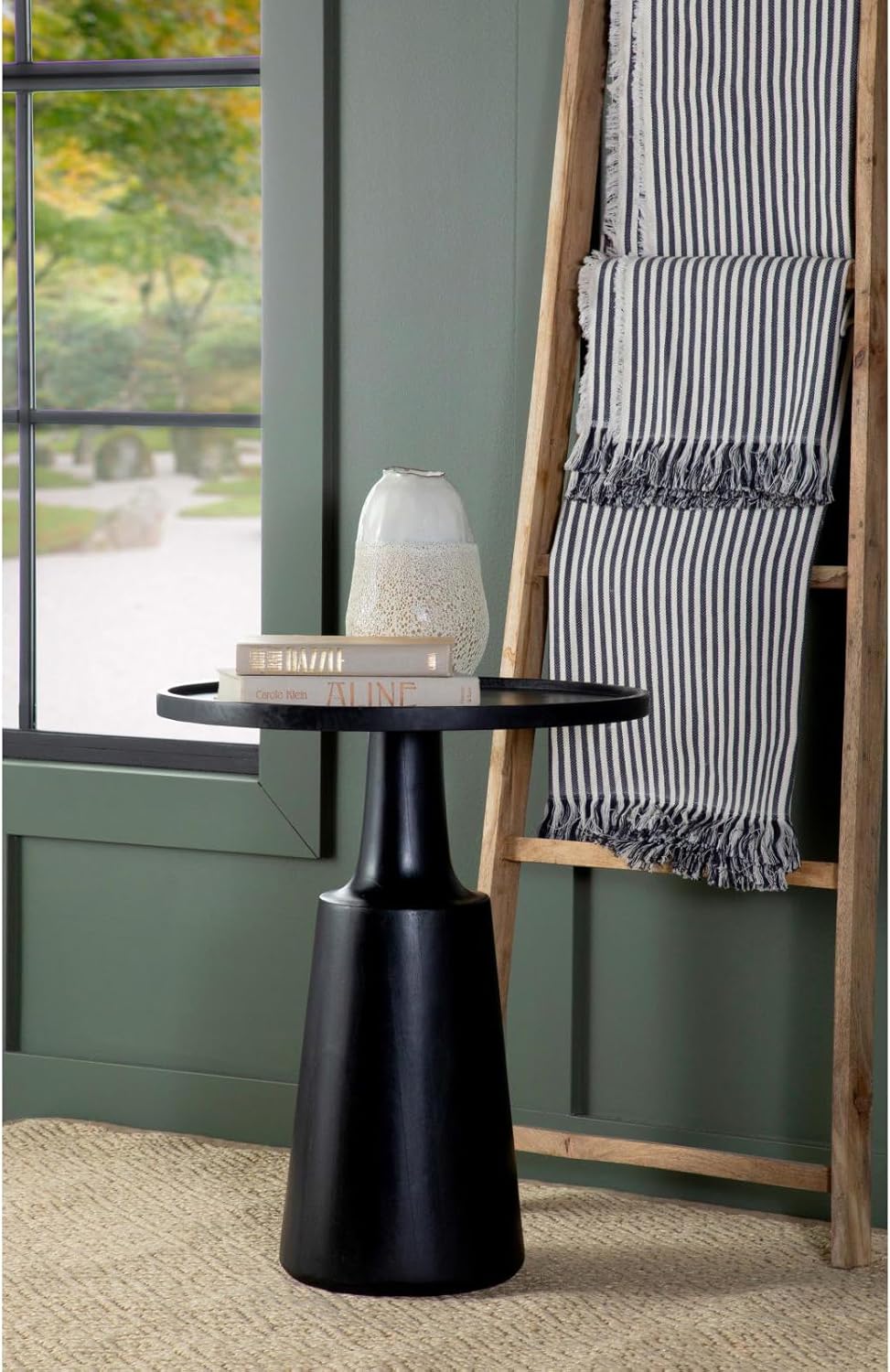 Black Stain Pedestal Accent Table KO824