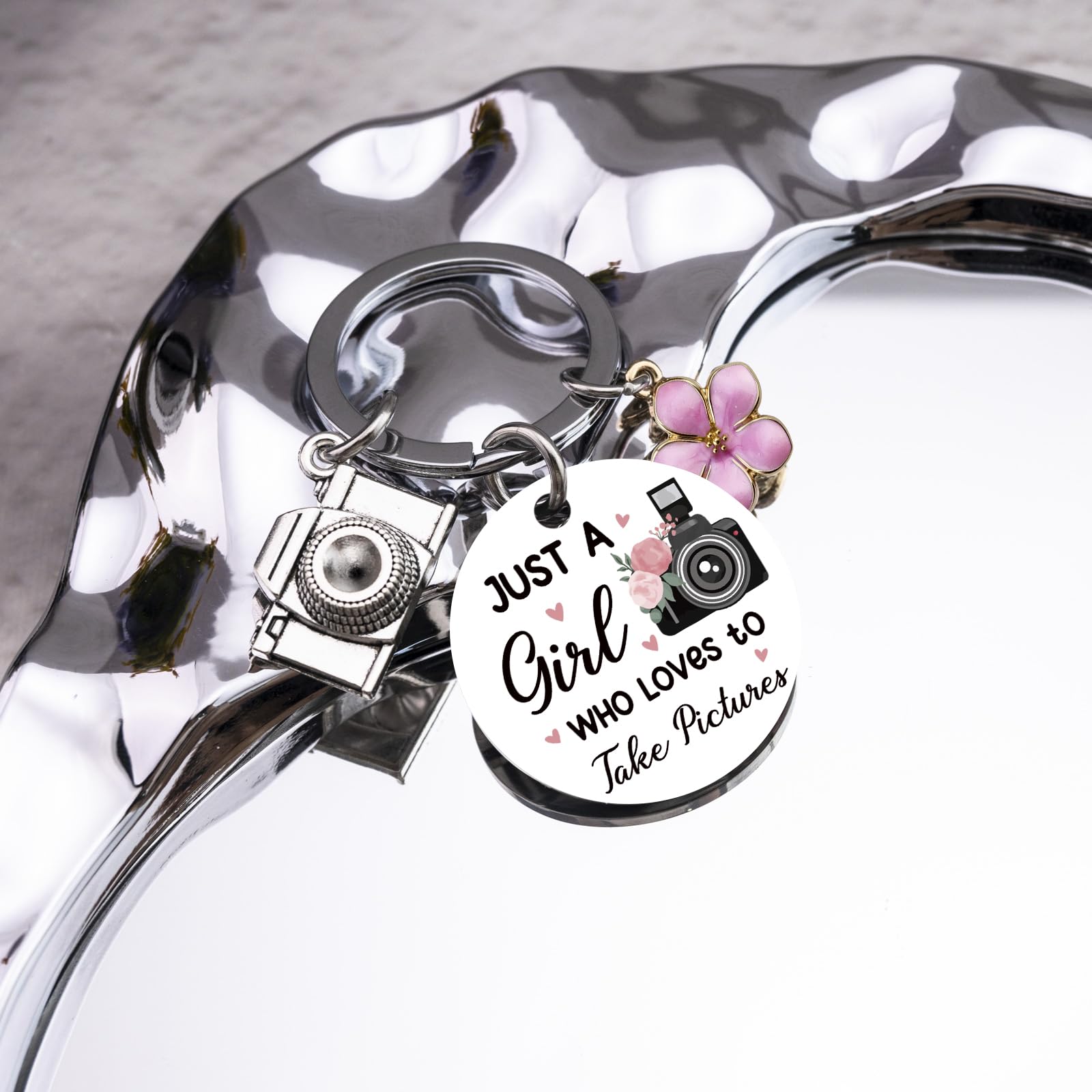 Photographer Gifts Cute Camera Keychain for Women Teen Girls Unique Photography Birthday Christmas Gift for Photographers Camera Lovers Women