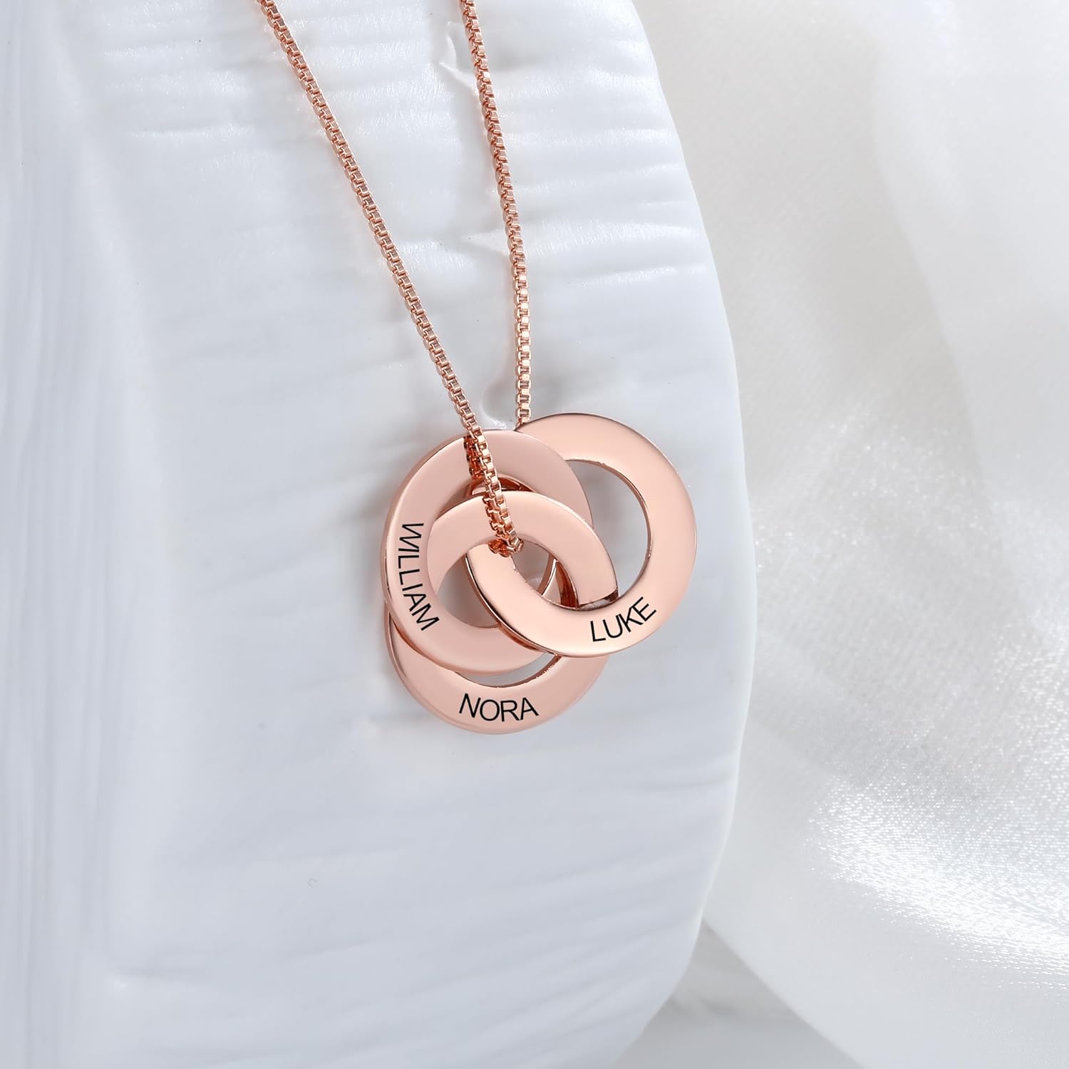 Russian Ring Necklace - 2–5 Interlocking Discs with Engraved Names - Necklace for Mom, Mother Jewelry, Personalized Family Name Pendant - Custom Gift for Mom in Silver, Gold, or Rose Gold
