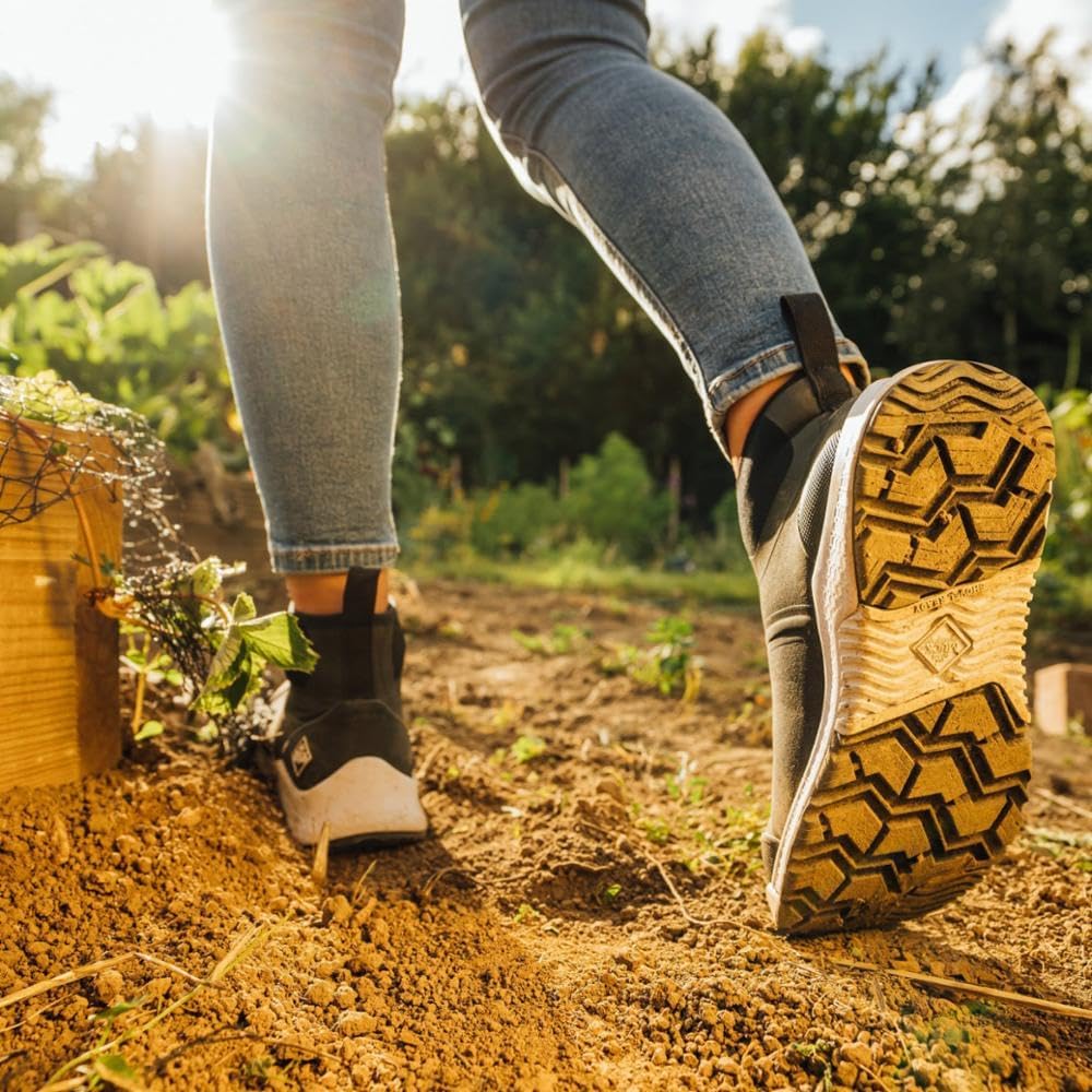 MUCK Women's Derby Ankle Boot - Image 2