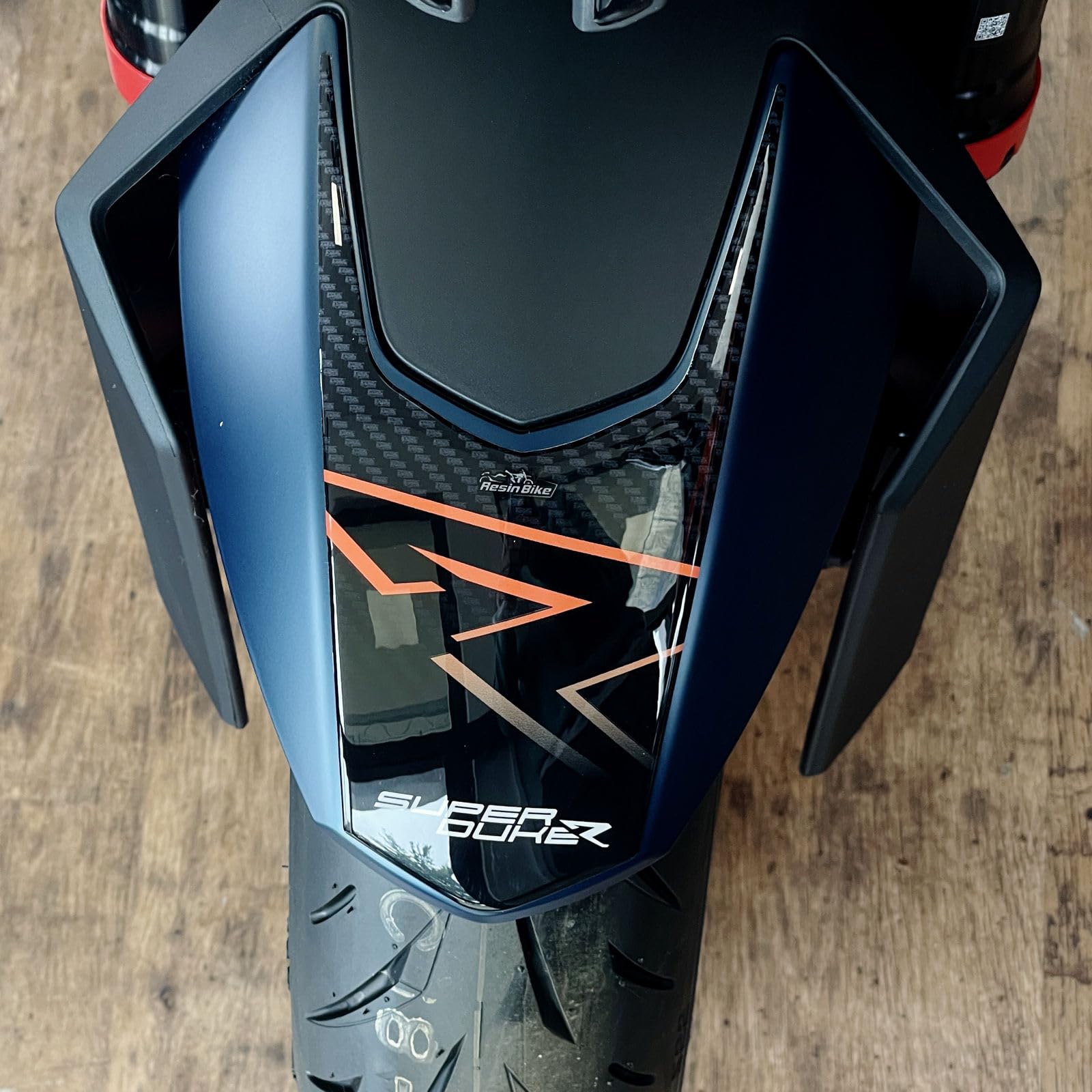 Resin Bike Tankdeckelschutz KTM 1290 Super Duke R 2022-2023 - 3D Harz Aufkleber
