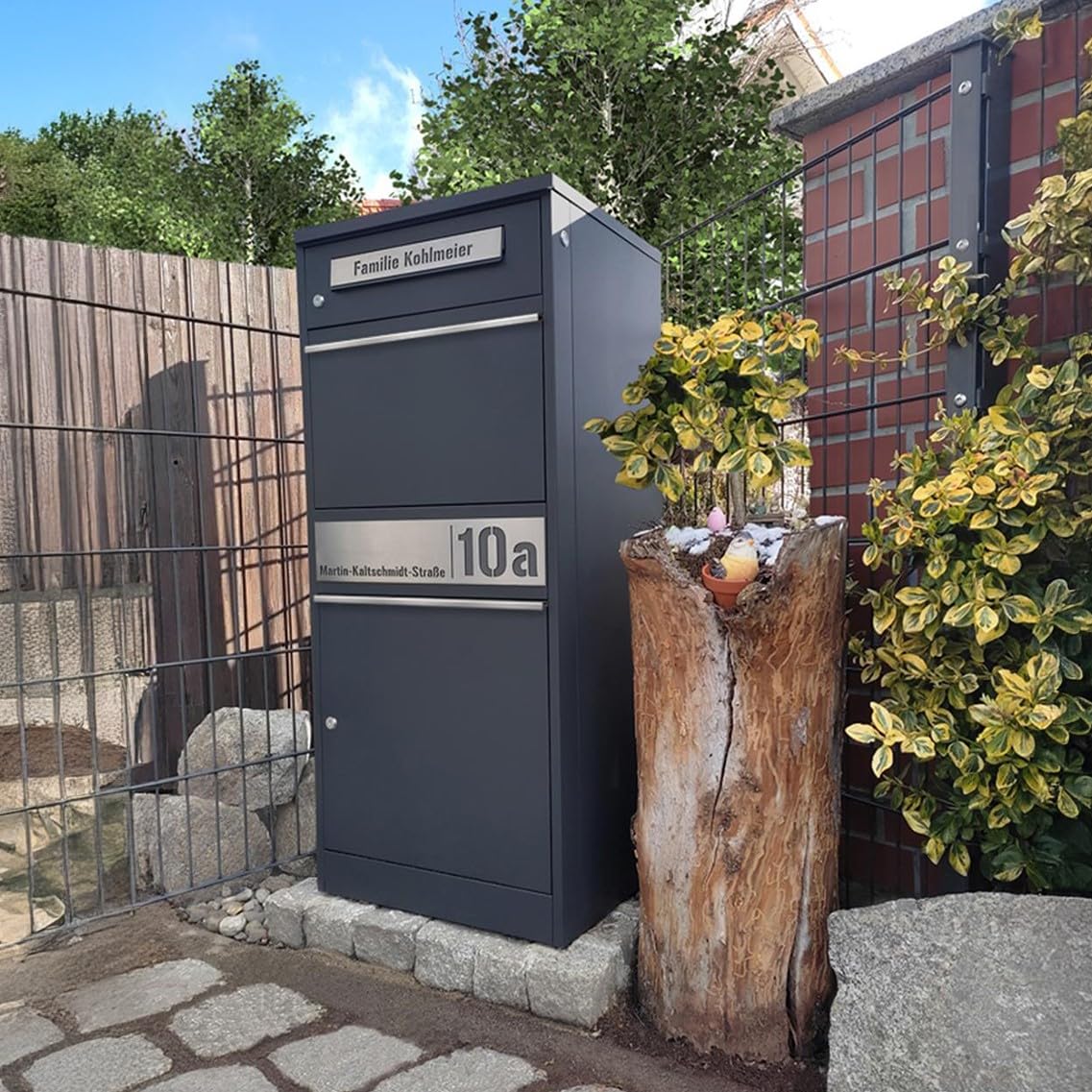 Metzler Paketbox, Briefkasten mit großem Paketfach in Anthrazit, personalisierte Paketbox für draußen, Standbriefkasten mit Paketfach, Paketkasten, Postbox mit Gravur, rostfrei und massiv - Bispo 2