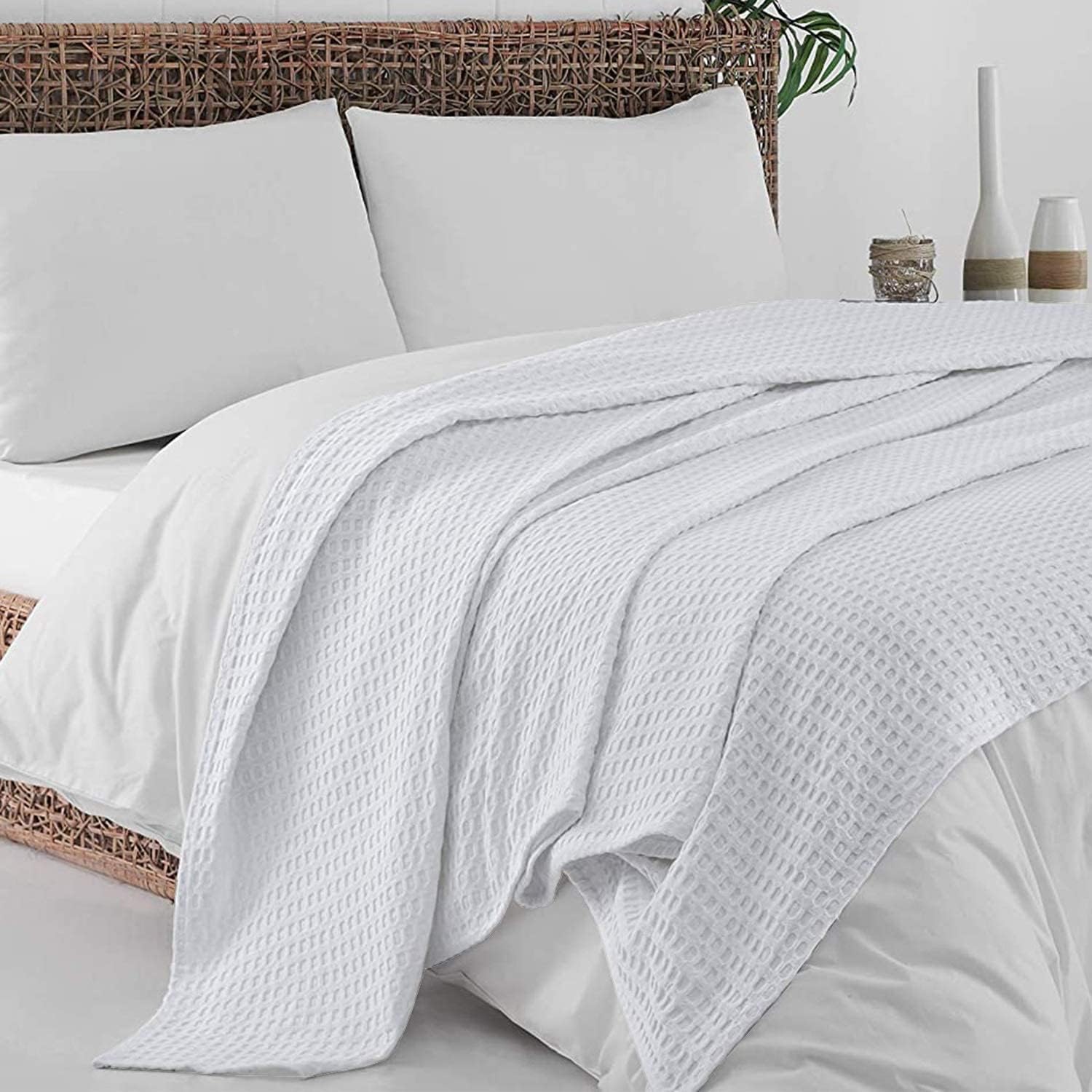 Double Size Waffle Blankets - 100% Cotton Blankets for Double Size Bed - Waffle Weave Fall Throw Blankets for All-Season - Soft Lightweight Thermal Woven Blankets - 80x90 Inches, White