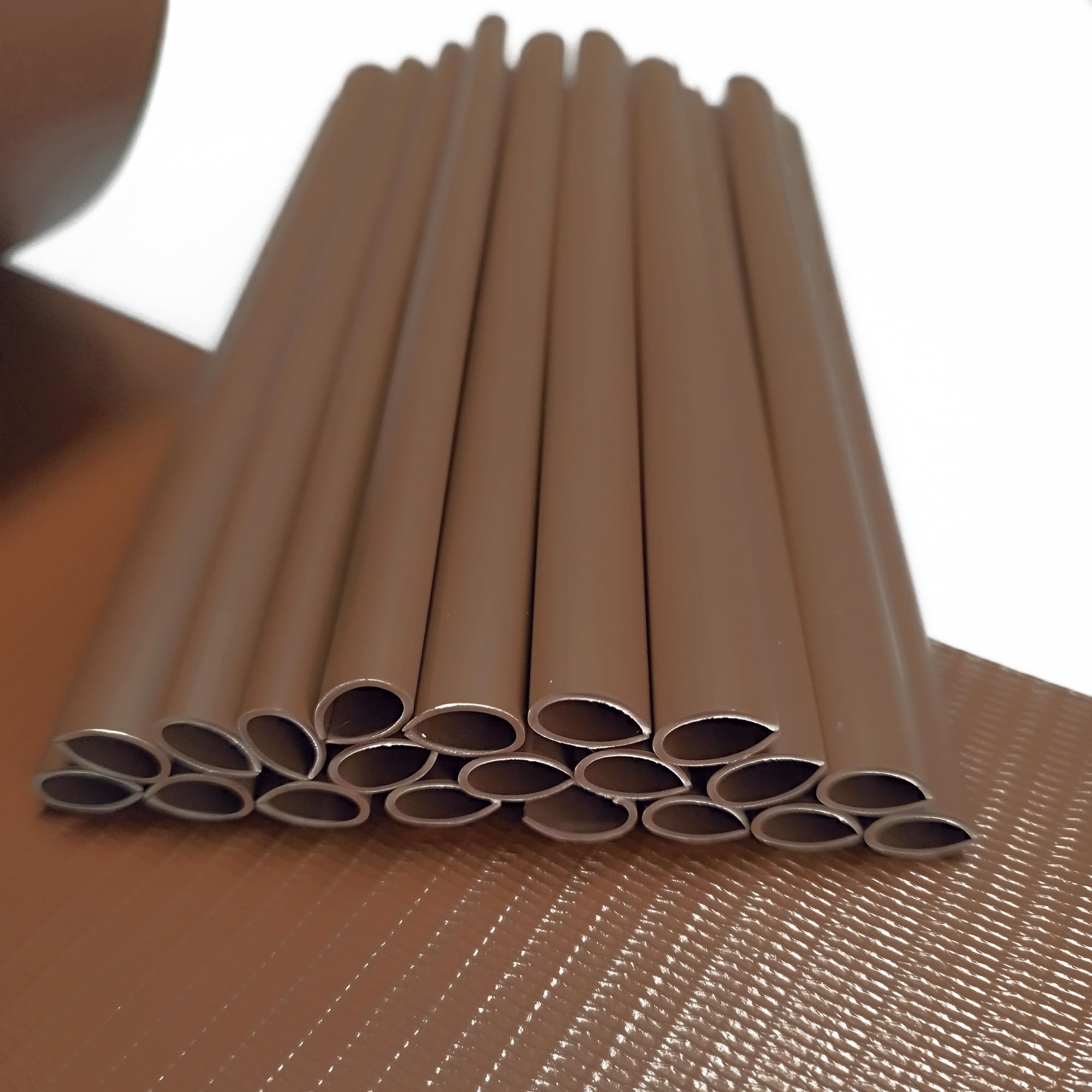 TENAX Twist 19 cm x 35 m Marrón, Tiras de Ocultación en PVC con 25 Clips, Cobertura Decorativa de Privacidad para Vallas de Paneles, Cancelas, Barandillas y Balcones