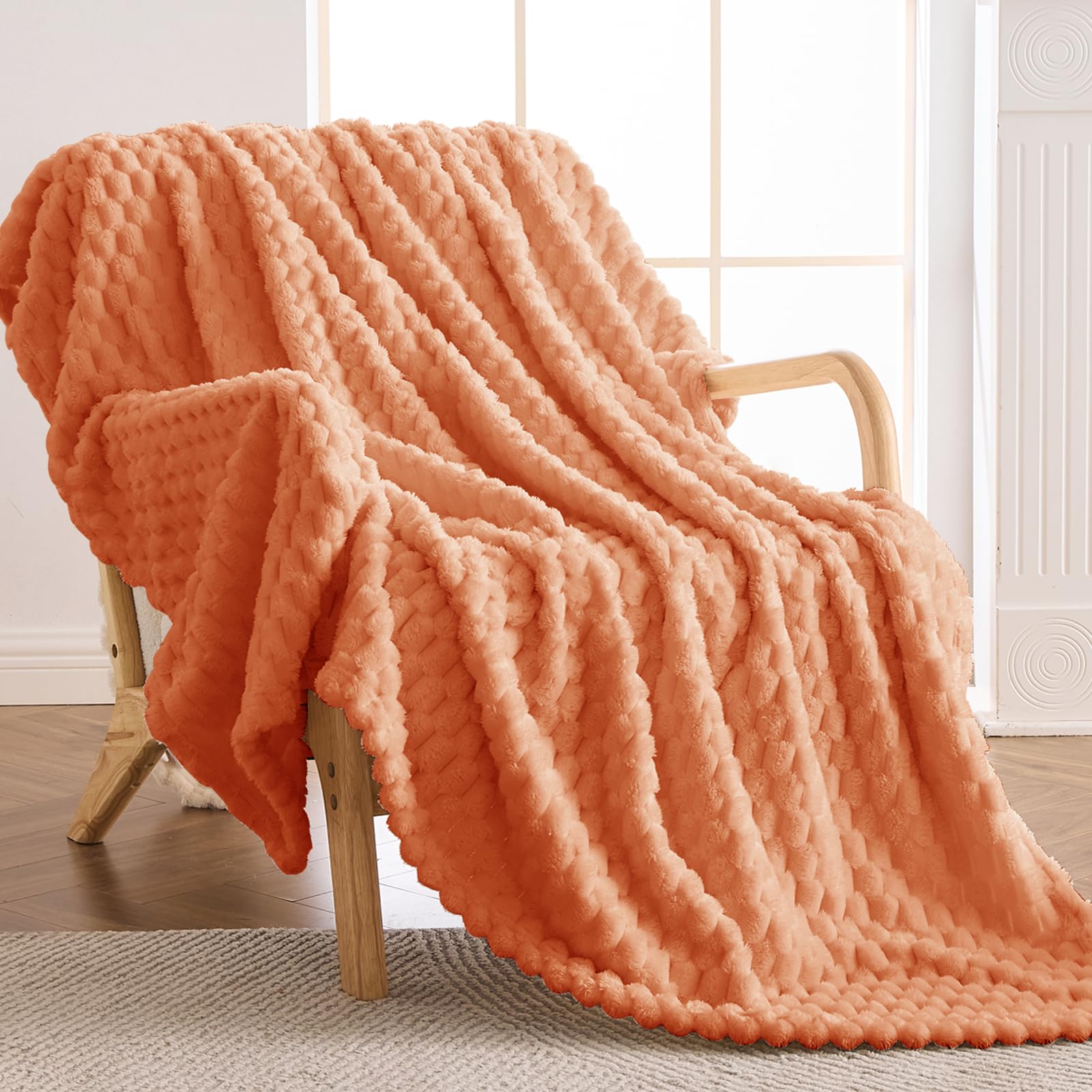 Vielit Kuscheldecke Flauschig 150x200 cm – Ultraweiche Fleecedecke für Couch & Sofa, Warme Wohn- & Kuscheldecke, Leichte Sofadecke, Gemütliche Couchdecke, Atmungsaktiv & Pflegeleicht Decke Orange