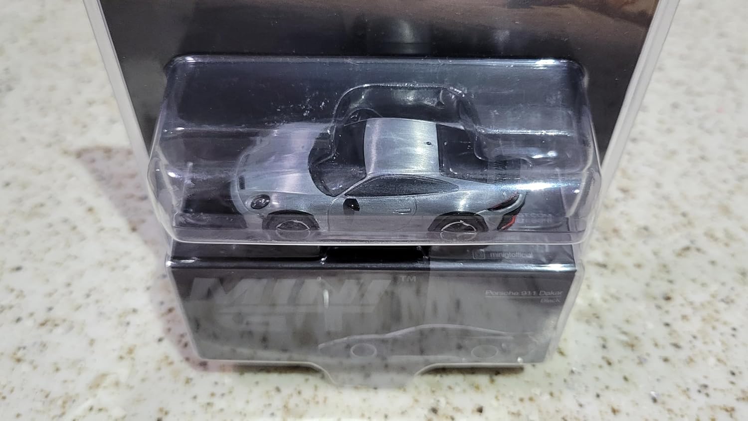 Mini GT Chase Porche 911 Dakar