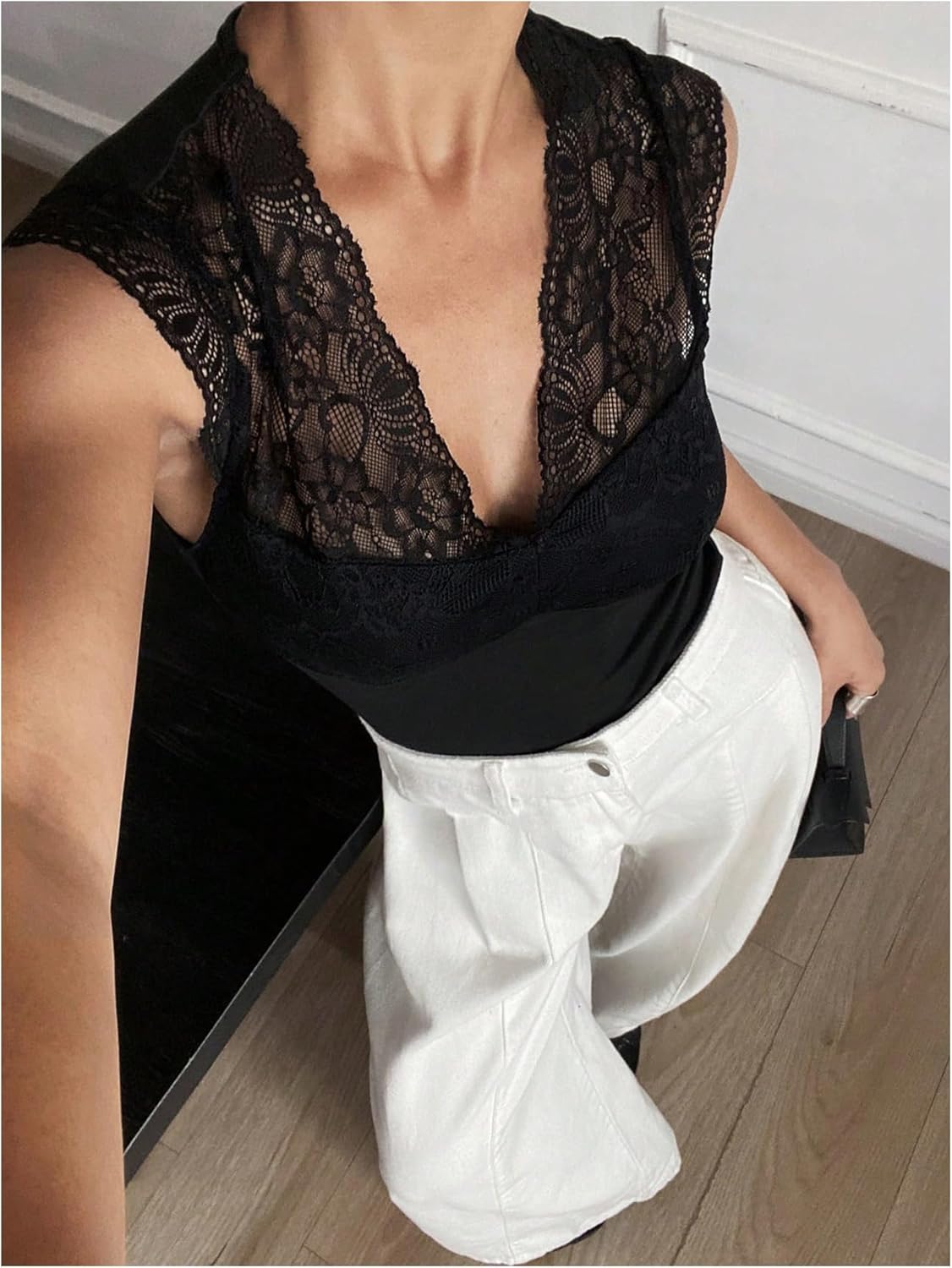 Floerns Women's Floral Lace V Neck Tank Tops Sleeveless Fitted Casual Elegant Top - Image 5