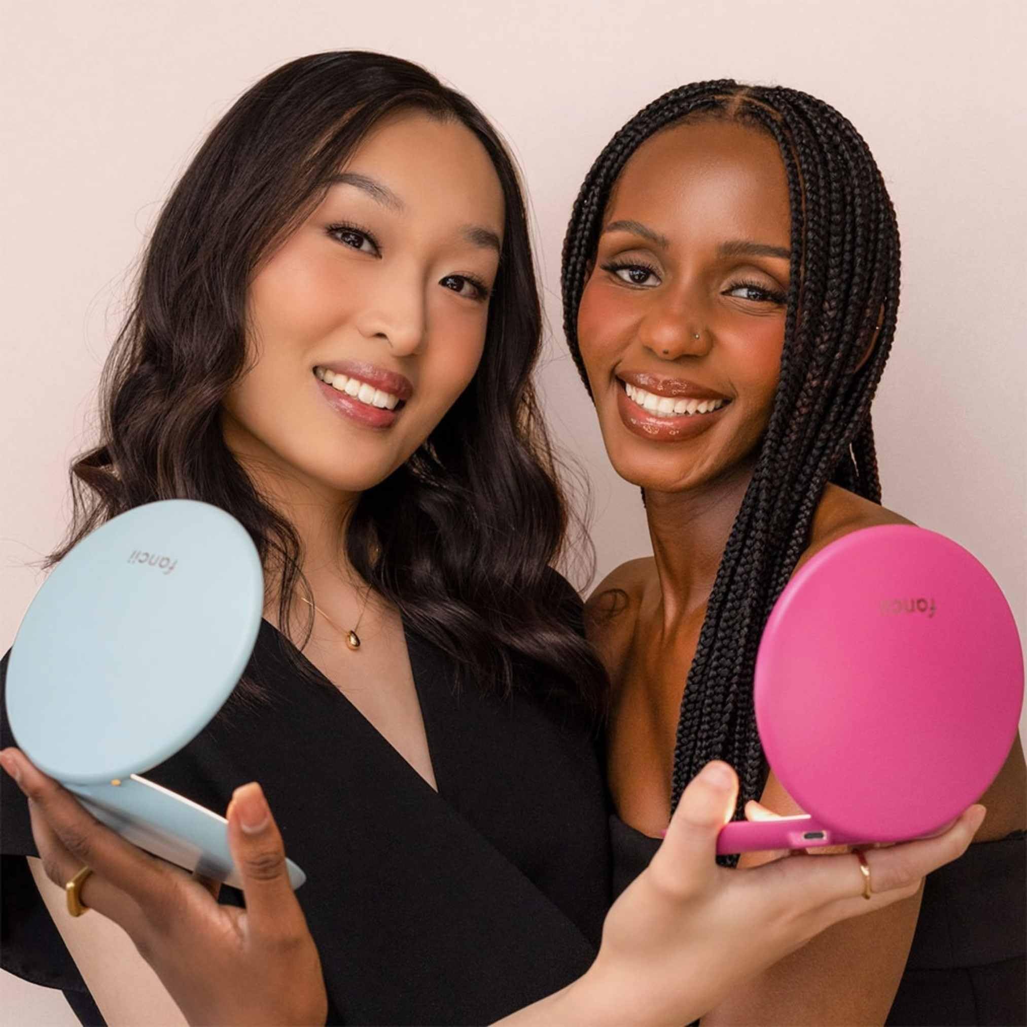 Fancii Taylor Kompakter Reisespiegel mit Licht, wiederaufladbar, 10-fach/1-fache Vergrößerung, 3 LED-Lichteinstellungen, ideal für Make-up, Ausbesserungen unterwegs (Magnolia Burst)