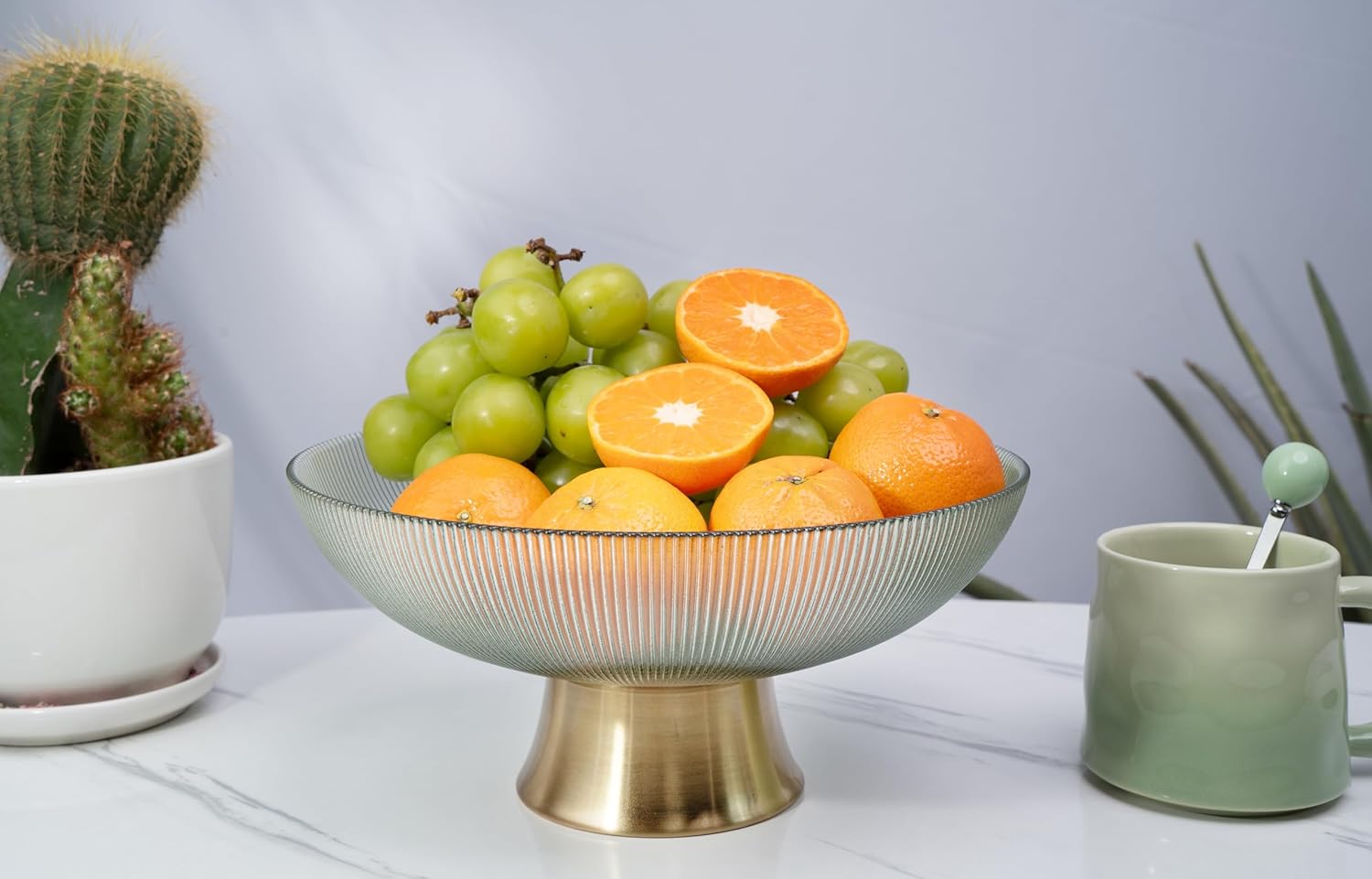 Round Glass Decorative Bowl（Green）, 9.8 Inches Handblown Striped Design Fruit Bowl with Rust-Resistant Metal Base for Home Decor, Table Centerpiece, Kitchen Island and Dining Decor