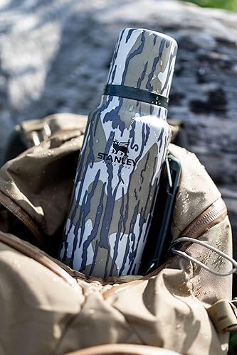 Miniatura 10 de Stanley Legendary Classic Botella 2.5 QT Hammertone Verde