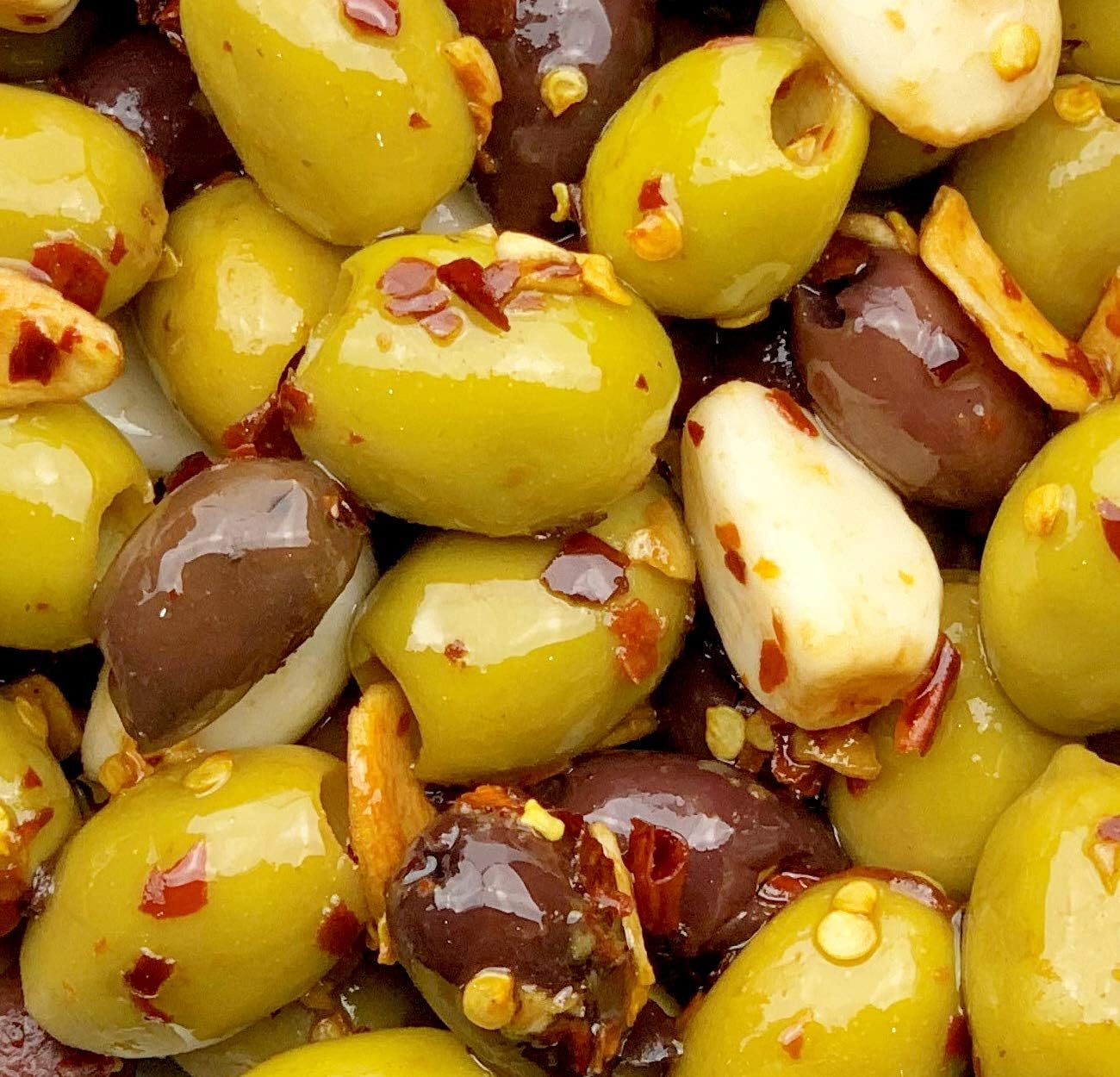 Marinated Mixed Olives in Oil - Chili & Garlic - 2.9 Kg