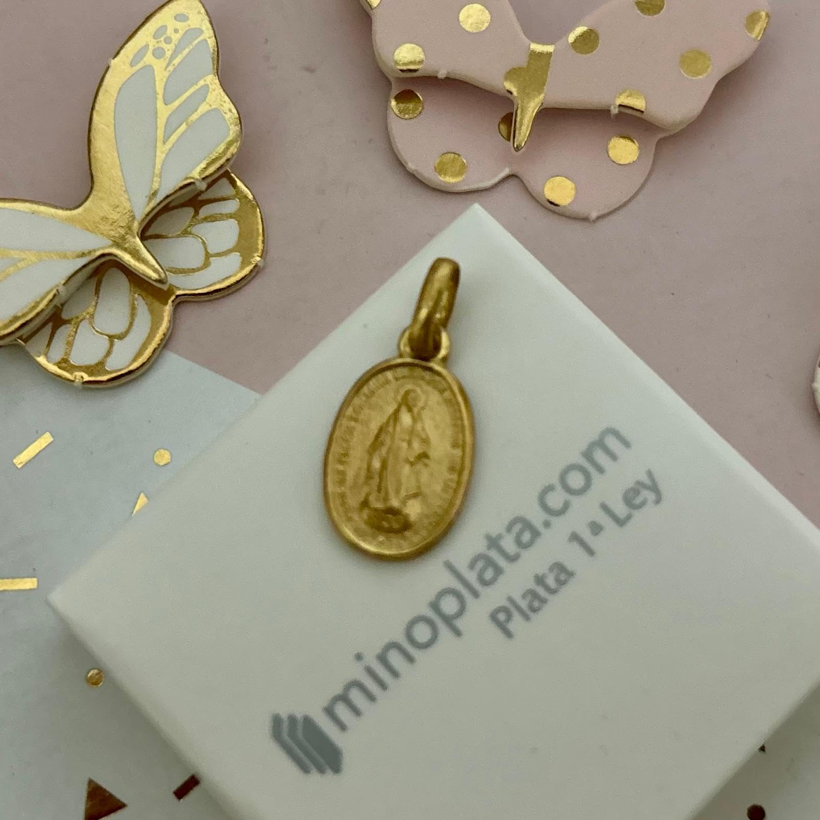 Medalla Virgen Milagrosa de Plata de ley chapada en Oro 11x18mm