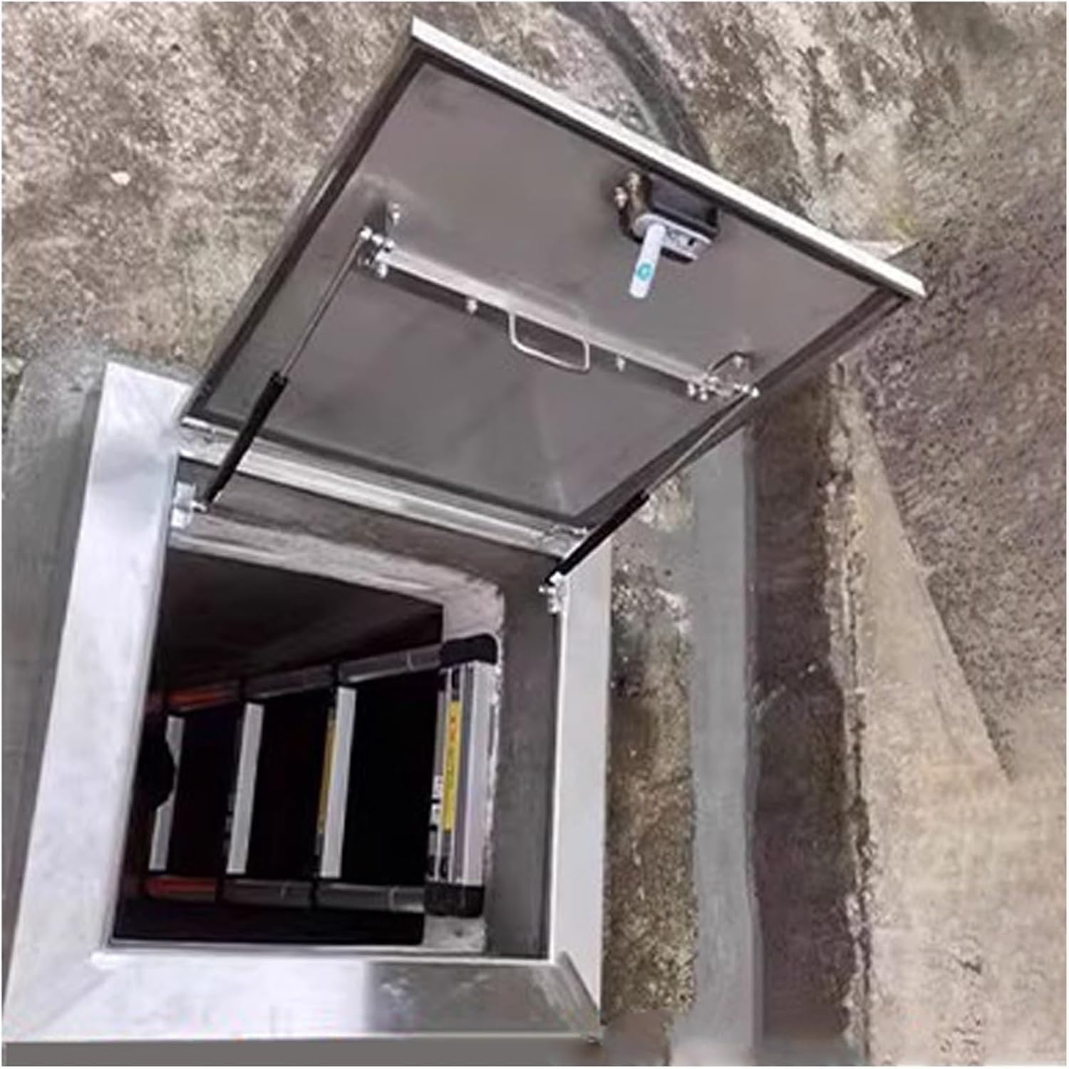 Juskaqzyi One Color Skylight Roof Hatch Skylight Roof Caps Window With Gas Shock Strut, Loft Ventilation Roof Access Hatch Cover Plate Attic