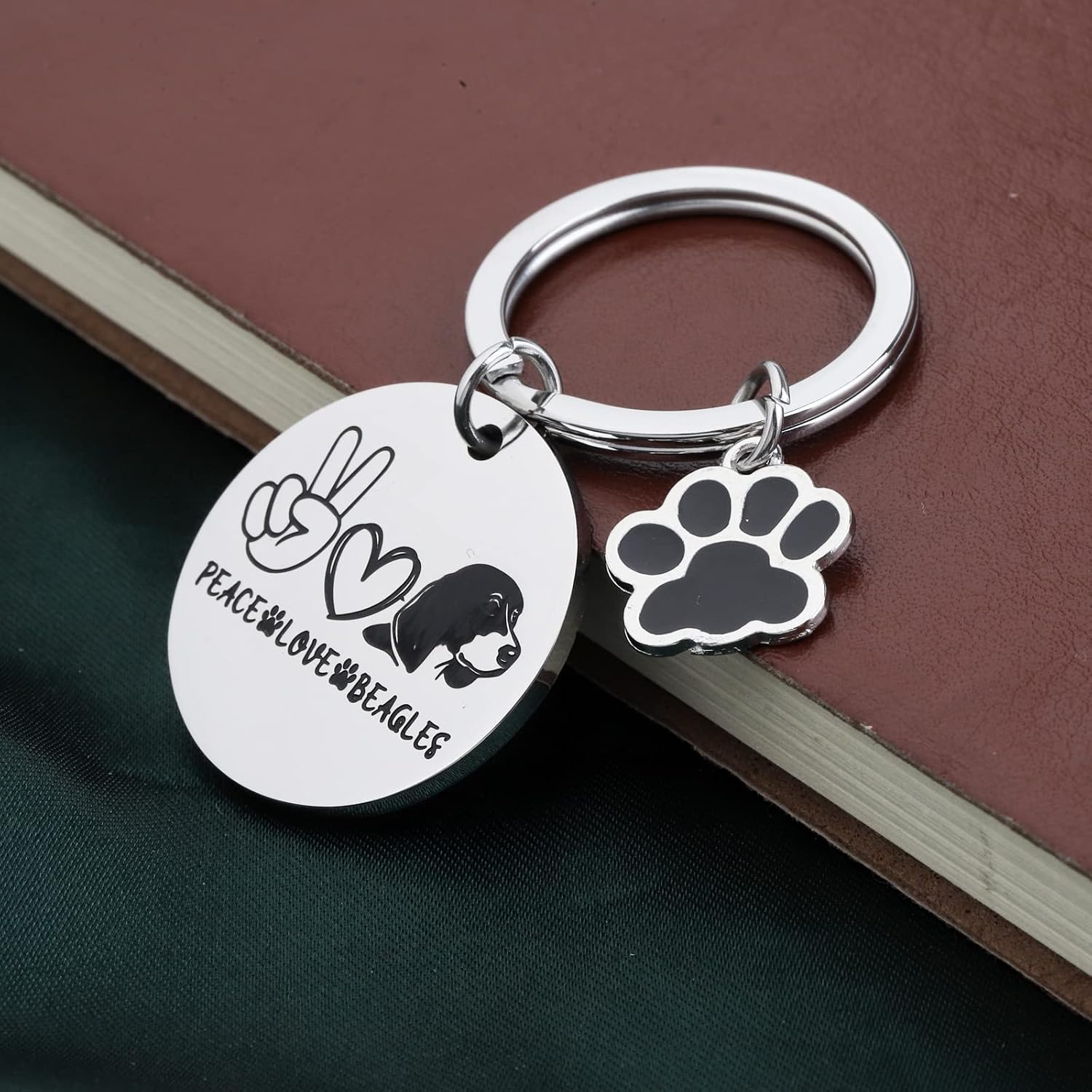 PLITI Beagle Keychain Beagle Owner Gift Beagle Dog Lover Gift Beagle Mom Gift Beagle Theme Gift Peace Love Beagles Keyring