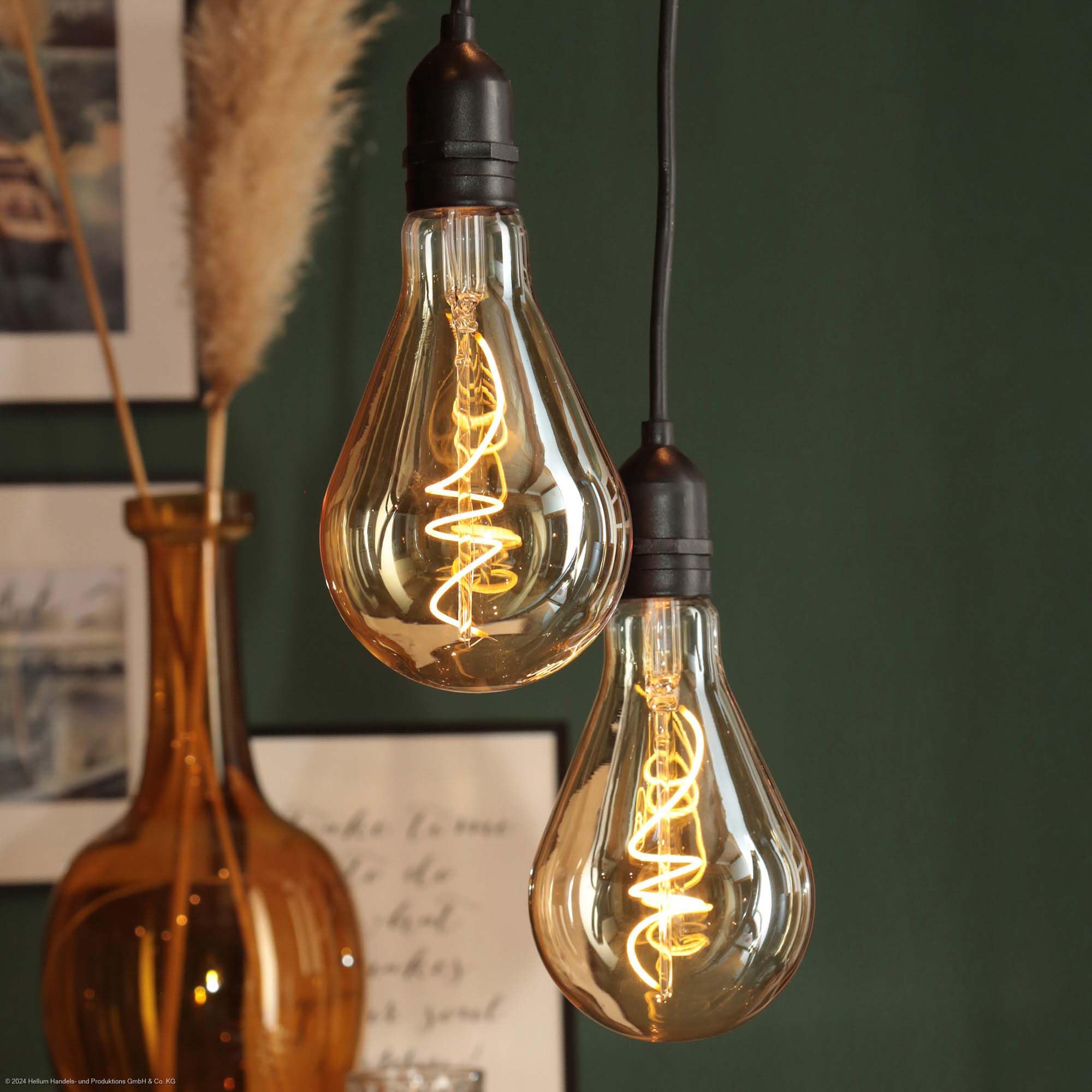 hellum 2er Set Hängelampe Vintage, Pendelleuchte mit Timer A130 Ø 13 x 27cm, goldene Glühbirne mit Fernbedienung, dimmbare Retro Hängeleuchte mit Batterie (4xAA nicht inkl.) Deko Hochzeit 151404