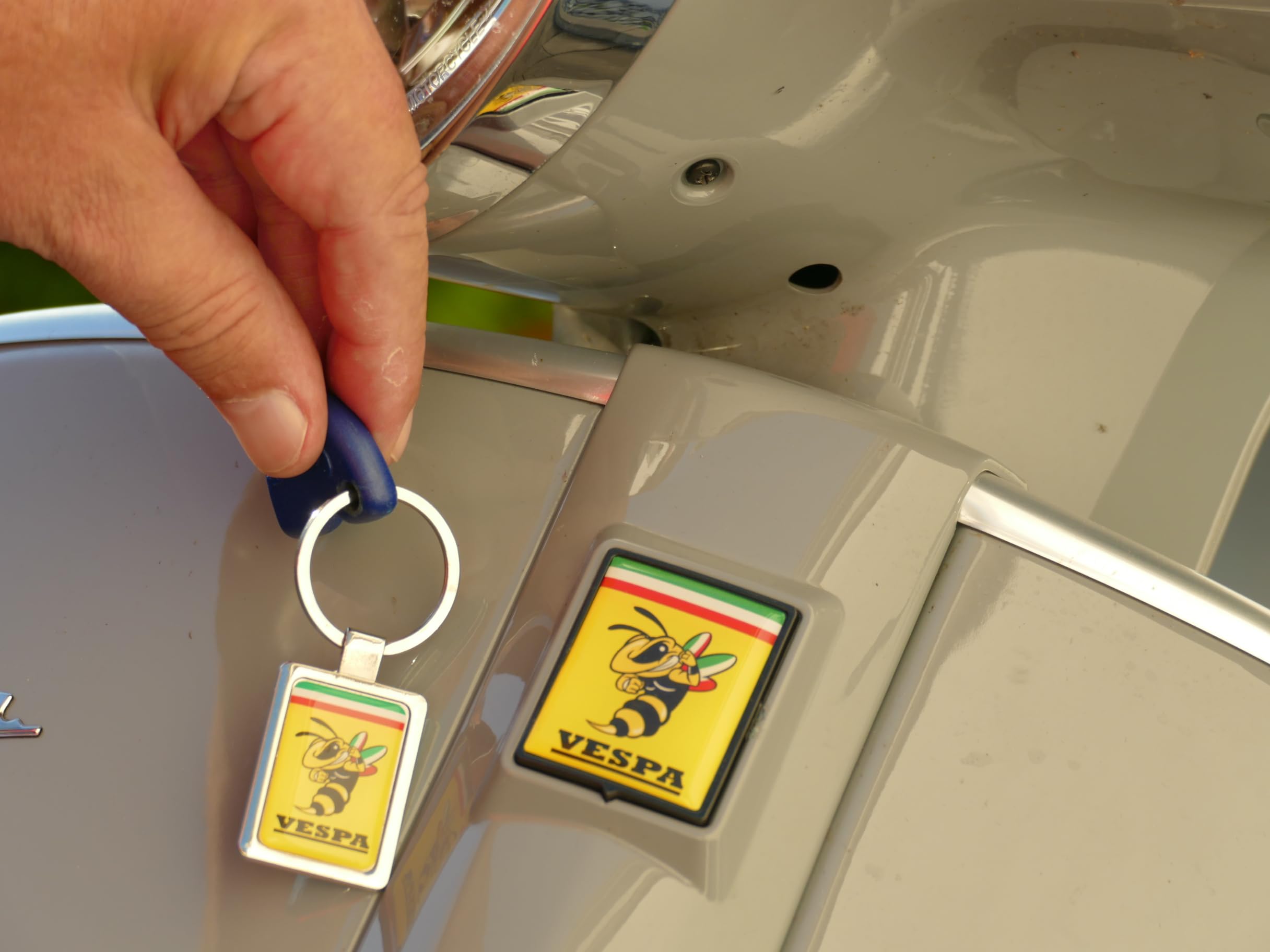 Adesivo De Decalque Para Vespa Logo Voorde, Adesivo Estilo Gts Gt E Px - Foto 5