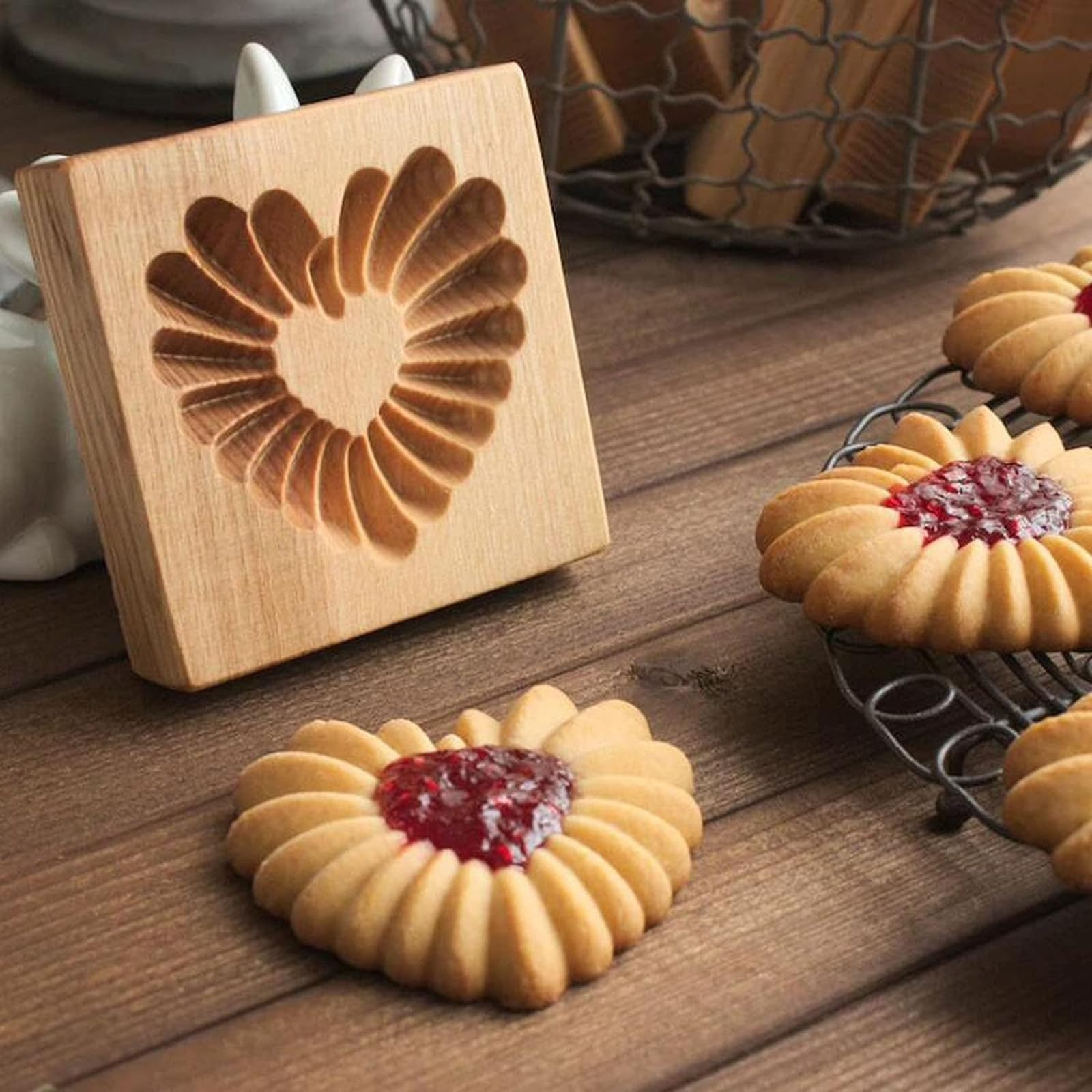 Carved Wooden Cookie Mold Kitchen Cookie Cutter Gingerbread, Cookie Stamp Molds for Springerle, Tragacanth, Marzipan, Russian Pryanik, Gingerbread, Lebkuchen and Tirggel (Rotary Flower-Heart)