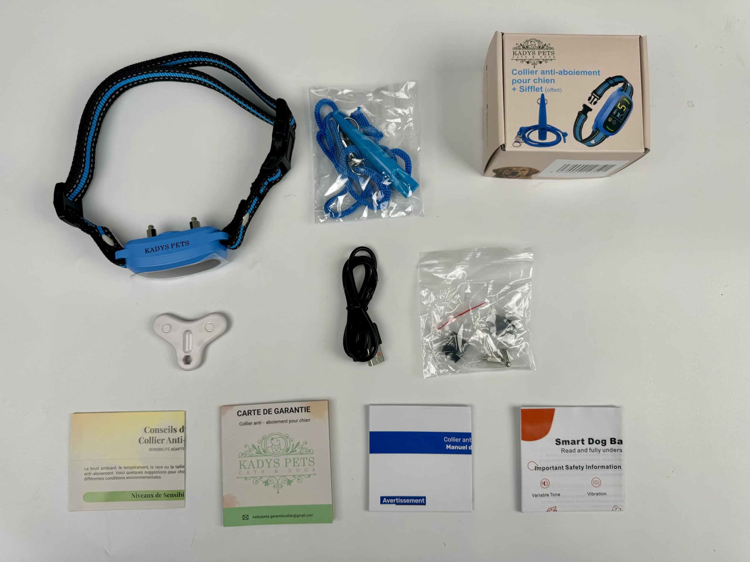 Collier Anti aboiement,Sifflet Offert.Garantie 1 an.Collier Dressage,Chiens Toutes Tailles avec Vibration et Son,sans Choc Electrique, Rechargeable,5 Niveaux de Sensibilité Réglables,Etanche IP67