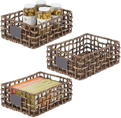 Miniatura 1 de mDesign Water Hyacinth - Cesta de tejido abierto para el hogar con etiqueta de pizarra integrada para almacenamiento en dormitorio, baño, oficina,