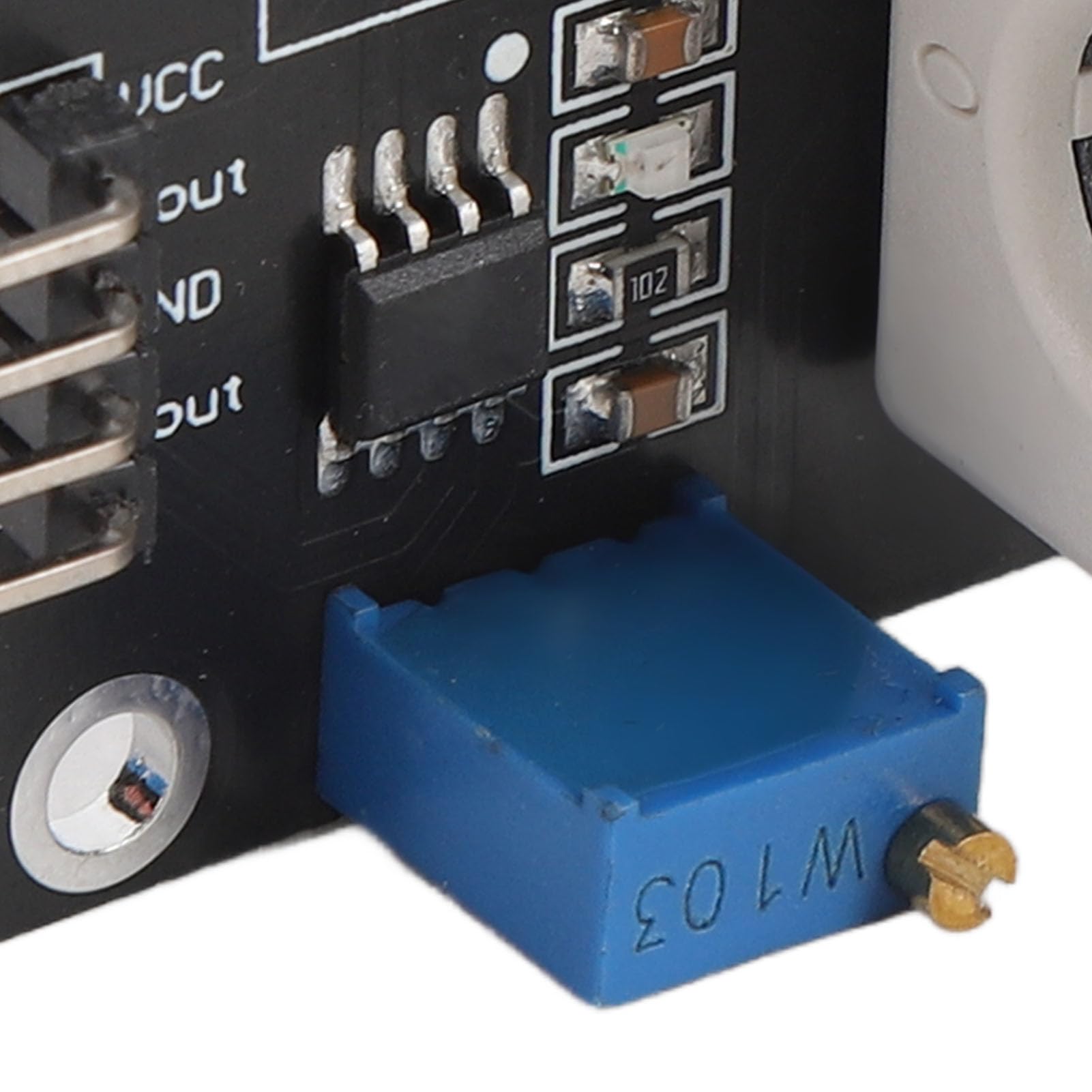 Module de capteur de courant à effet Hall réglable Protection contre les courts-circuits et les surintensités CC ± 100 A avec indicateur de sortie de signal