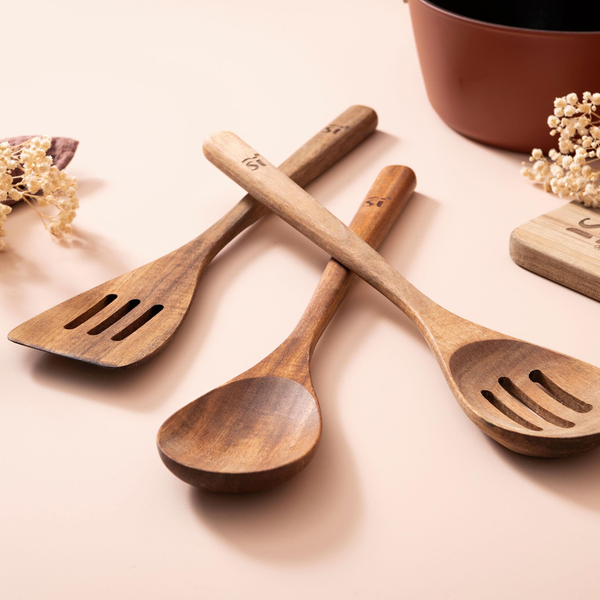 Well Home Lot de 3 poêles Ø16 Ø 20 Ø 24 cm en aluminium pressé en cuivre métallisé + set 3 ustensiles de cuisine bois d'acacia