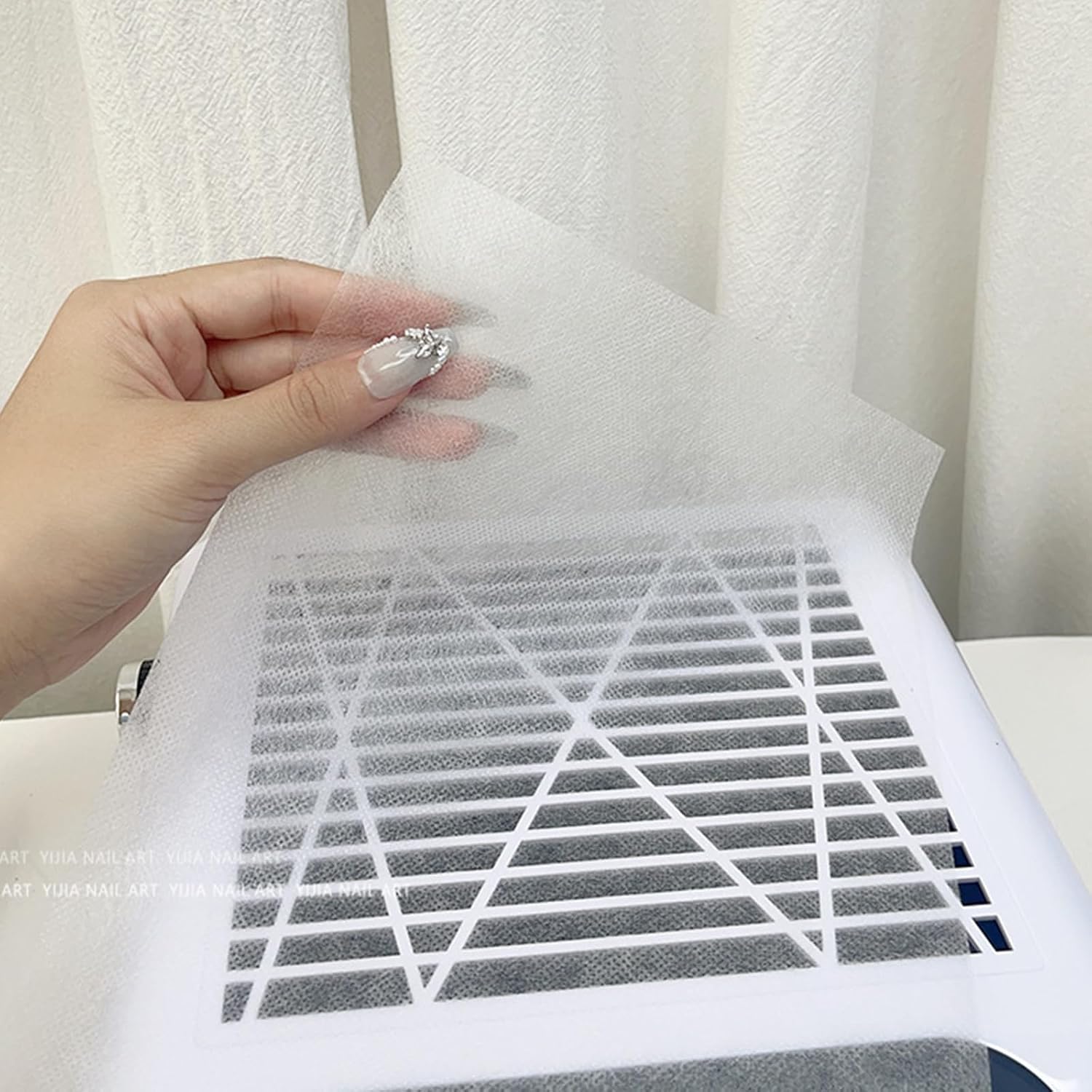 100 Pcs Nail Dust Collector Filters Nail Dust Suction Collector Filters Nail Art Vacuum Cleaner Filter Paper for Salons, As the Picture Shows