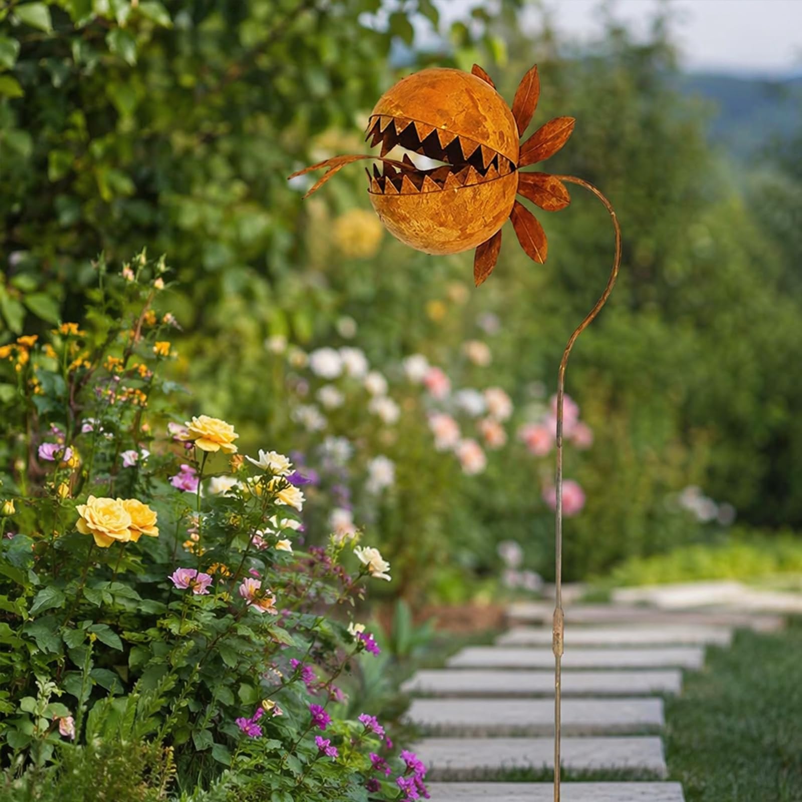 CLBDRESS Whimsical Metal Carnivorous Plant Garden Stake Non-Fading Venus Fly Trap Garden Stakes Multi Purpose Rusty Plants Sculpture for Halloween Gothic Decoration