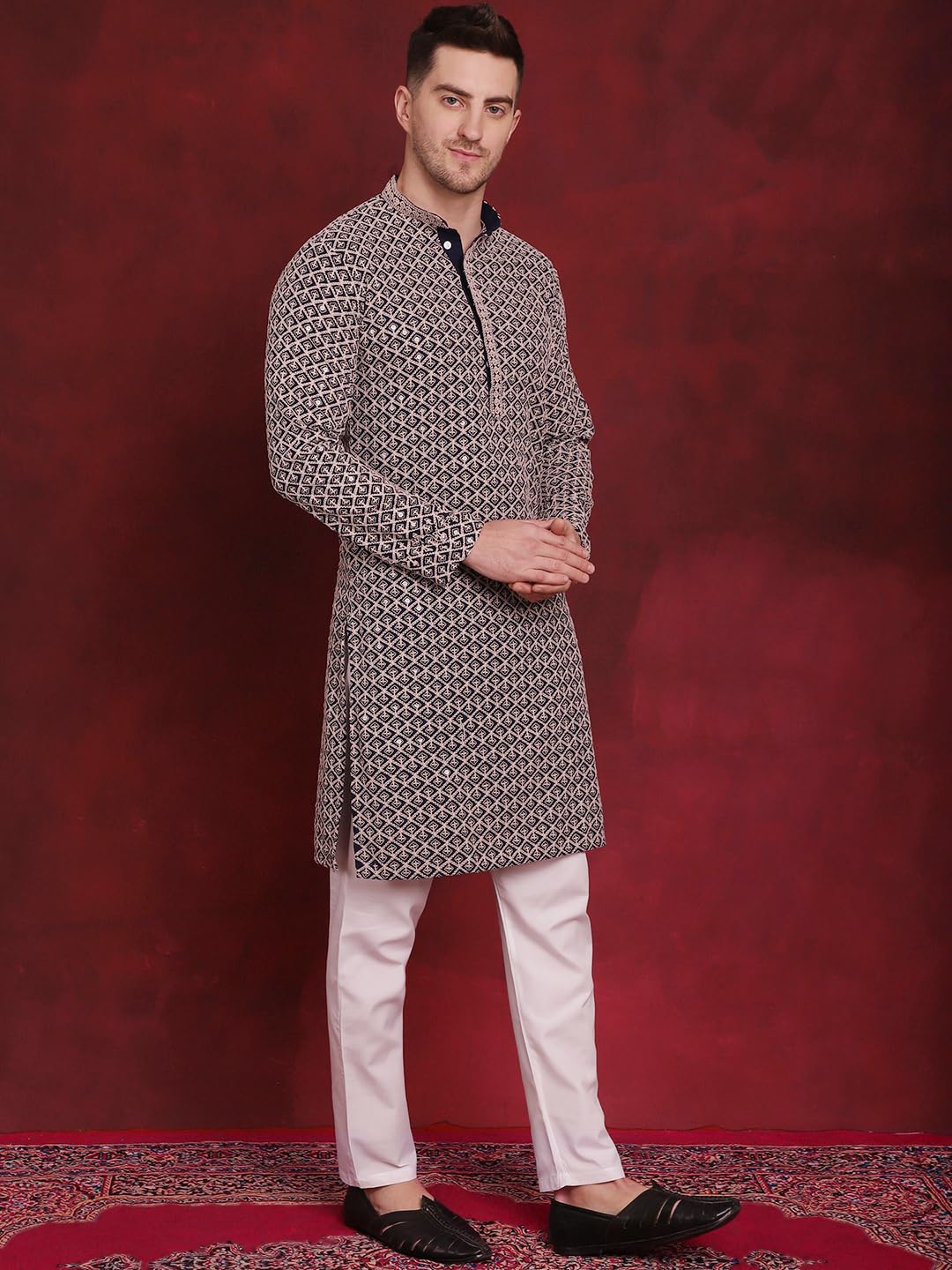 Jompers Men's Navy Sequin Embroidered Pure Cotton Kurtas (Navy, M)
