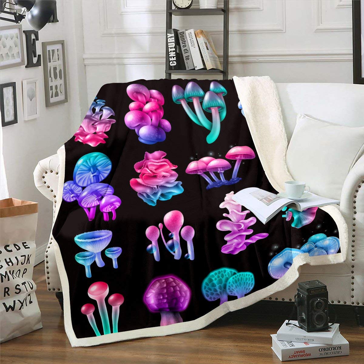 Loussiesd Mushrooms Chic Magic Colorful Botanical Fleece Throw Blanket for Bed Soft Girls Children Natural Wild Plants Sherpa Blanket Purple Black Room Decor King 87"x94"