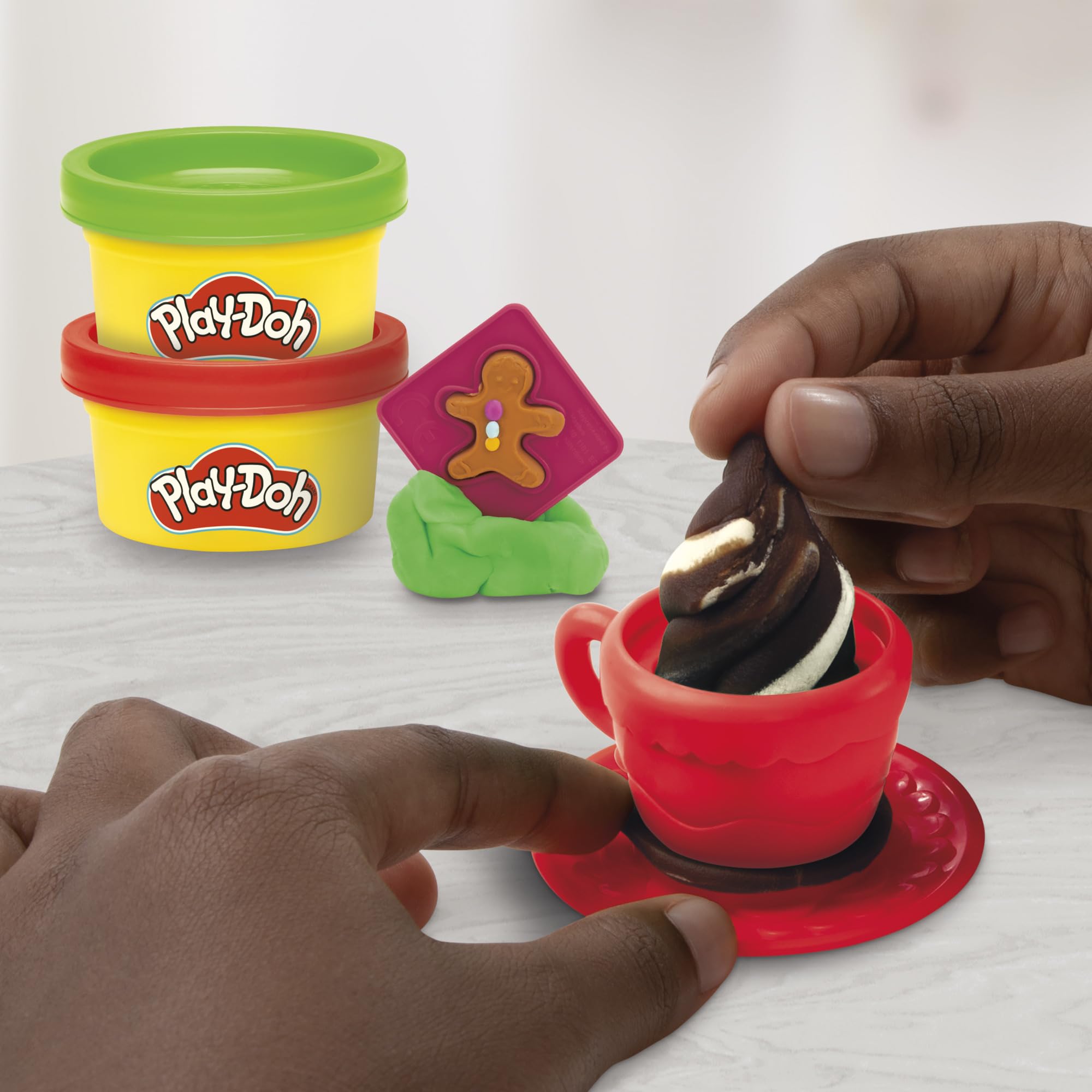 Advent Calendars Play-Doh Holiday for Kids 24 Days of Surprise Modelling Compound & Tools - Image 4
