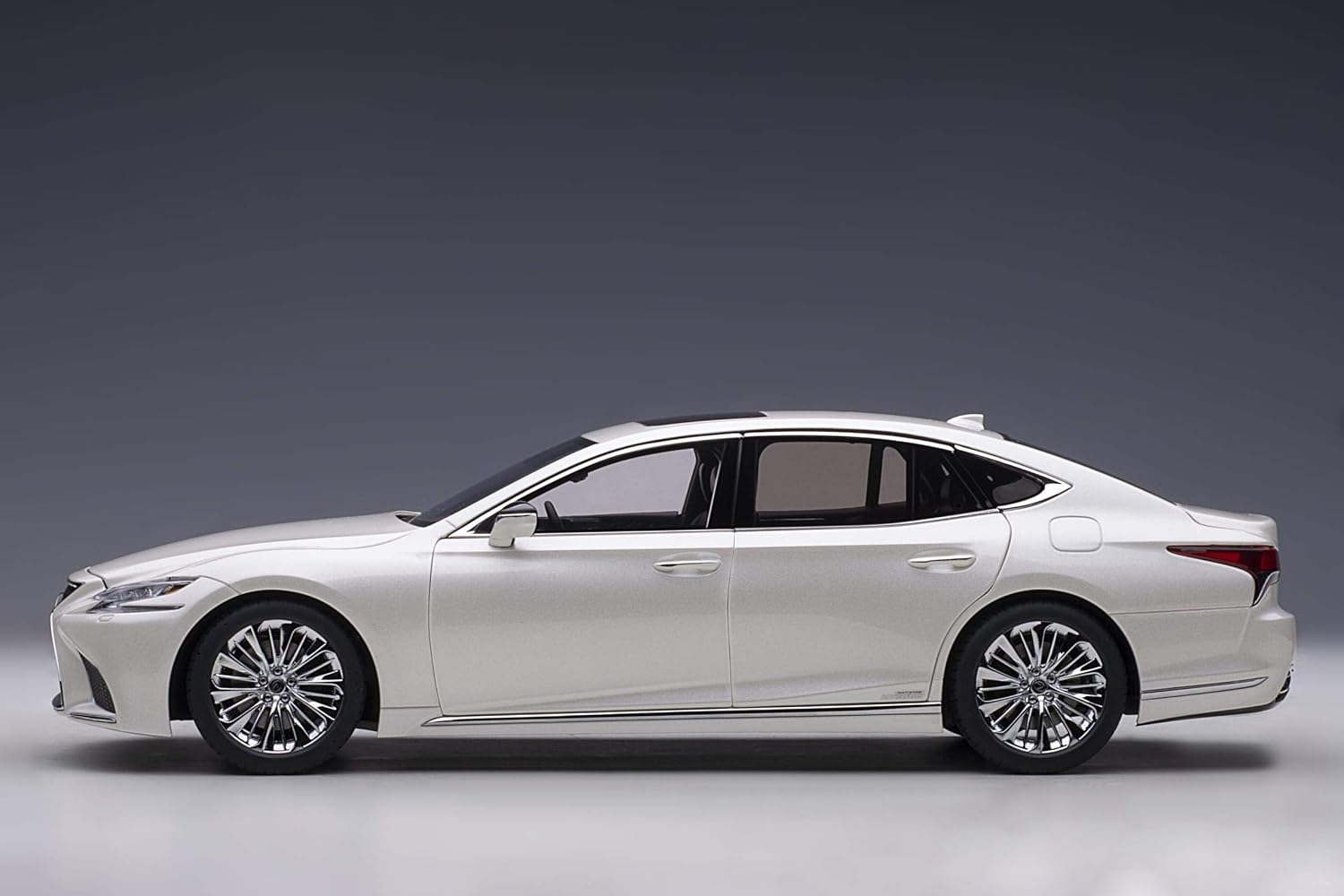 Autoart Lexus LS500h Sonic White Metallic with Crimson and Black Interior 1/18 Model Car