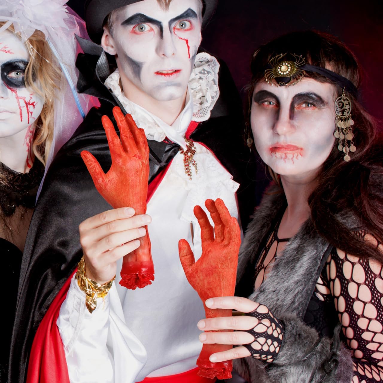 リーパー- 手作り雑貨屋 * 雑貨好きによる雑貨好きのためのお店 * 隠れ工房 green ocean Garneck 2ピース ハロウィン 壊れた手 切断されたハンドプロップ、血まみれの死者の手の装飾、ゴム、マルチカラー 11.81