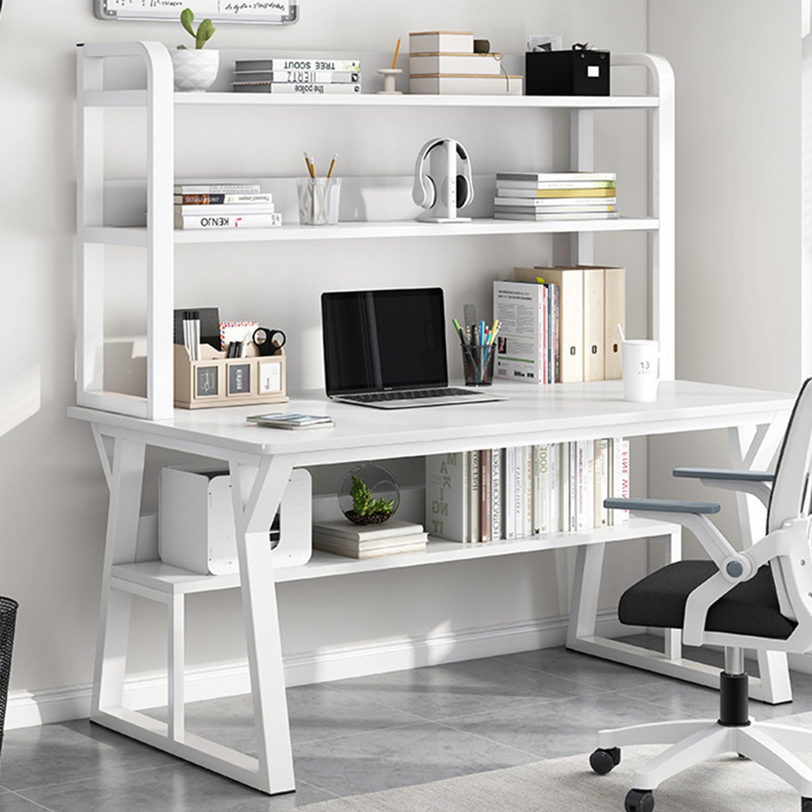 Bureau moderne peu encombrant pour télétravail et petit espace de bureau à domicile