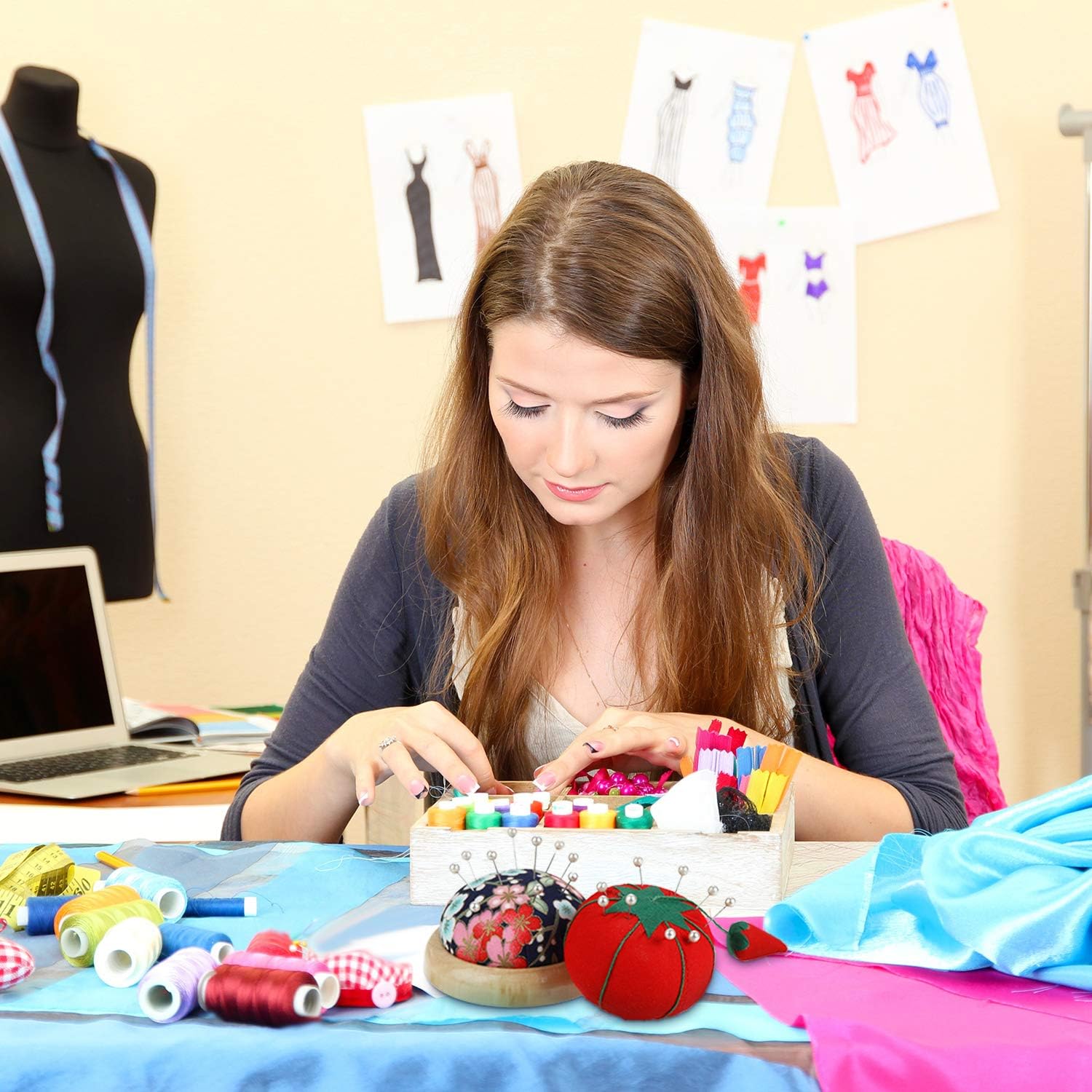 2 Pieces Wrist Pin Cushion Wooden Base Tomato Pincushion Wearable Needle Pincushions for Sewing or DIY Crafts