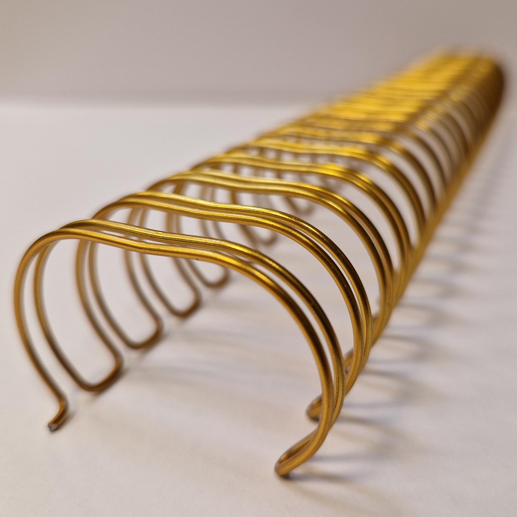 Galaxy Gold Colour 8mm Wire Loop Binding for Binder - 5/16" - Pitch 3:1 - x 100