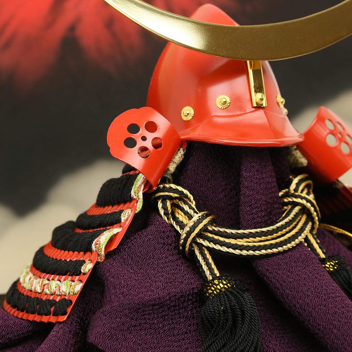 【美品】8号彫金伊達兜　赤富士　盛光作　高級五月人形 Amazon | 五月人形 兜 9号 兜飾り 人形工房天祥オリジナル限定 南蛮兜