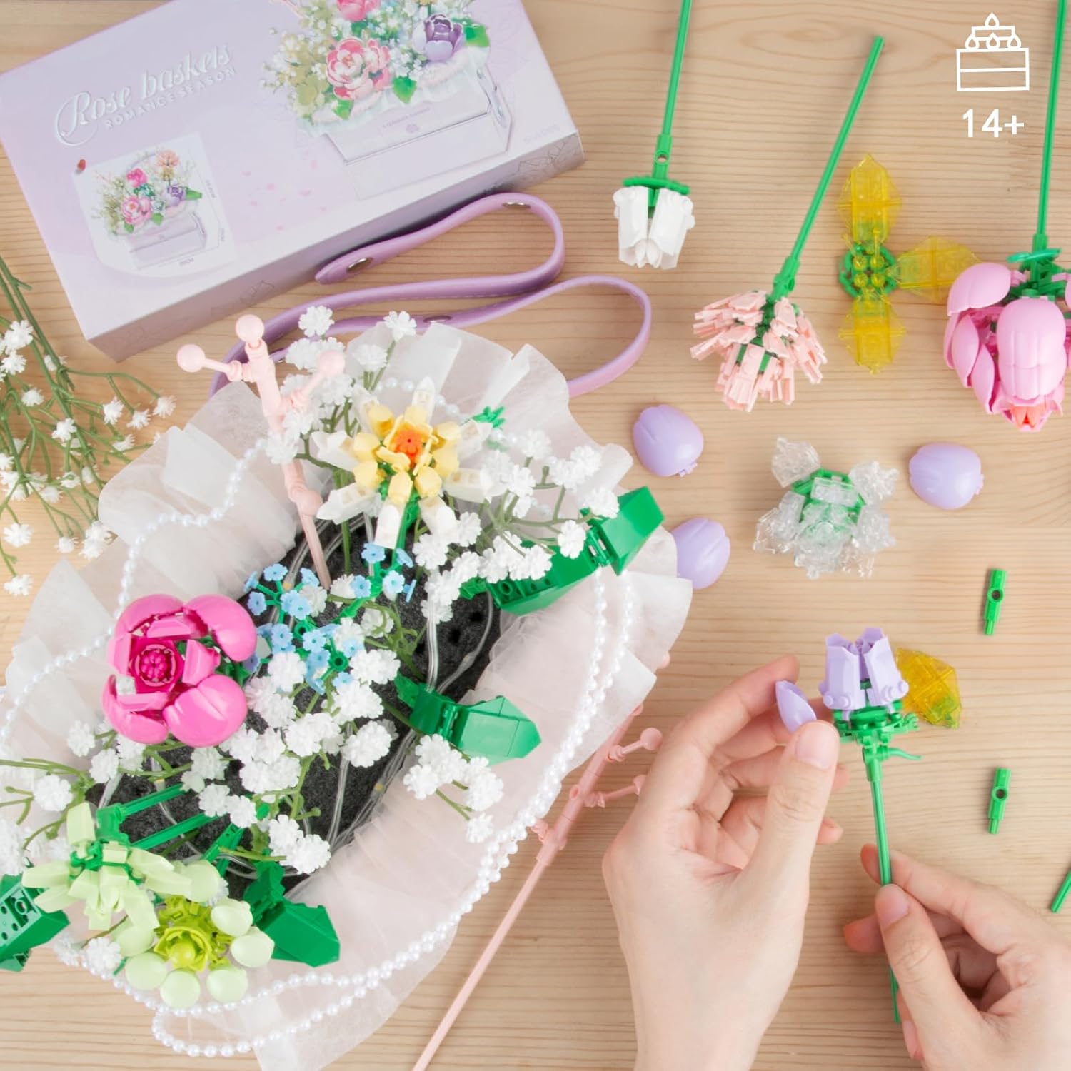HIGH GODO Flowers Bouquet Building Set, Flowers Basket Building Blocks with Light, 706PCS Botanical Building Kit, Anniversaries Birthday Gift for Women Girlfriend Adults 14+