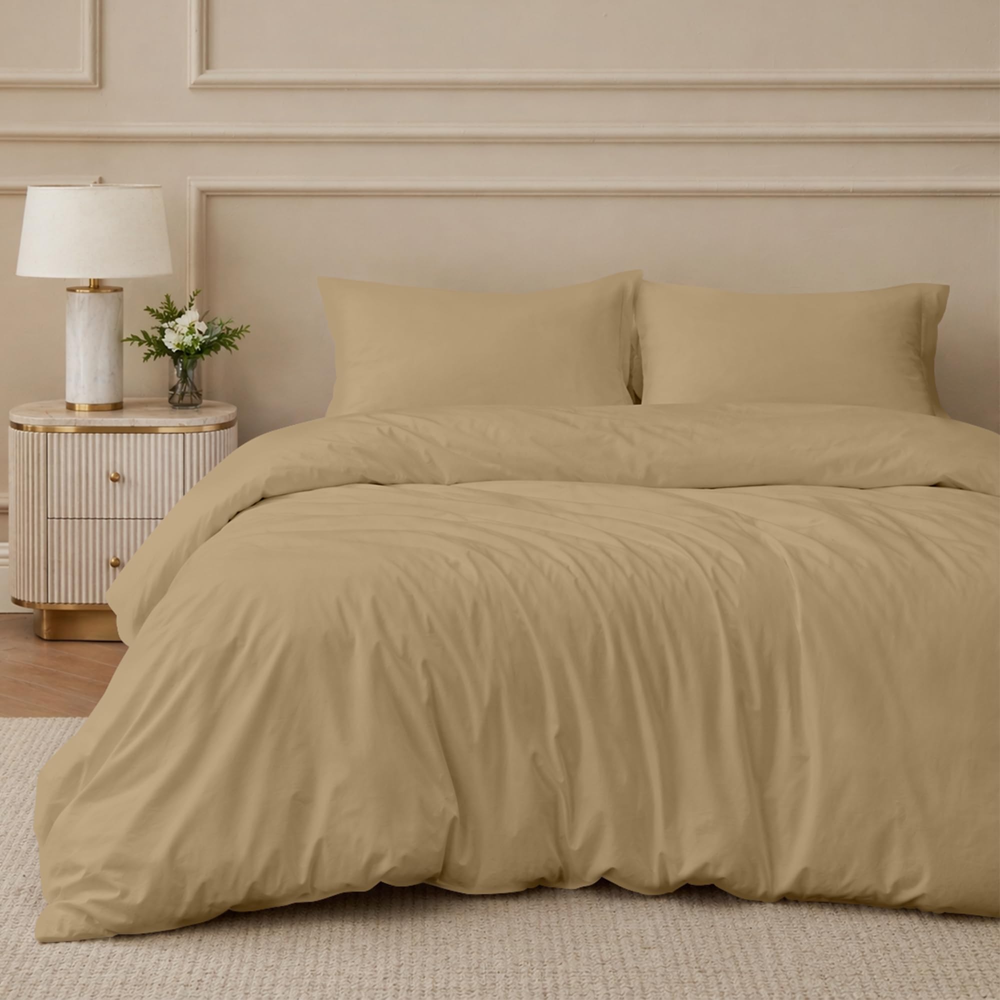 Egypto Latte Microfibre Duvet Cover Set – Hypoallergenic & Breathable Double Duvet Cover With 2X Pillowcases – Soft & Lightweight Bedding Set – Button Closure Design – Quilt Cover (Double 200X200cm)