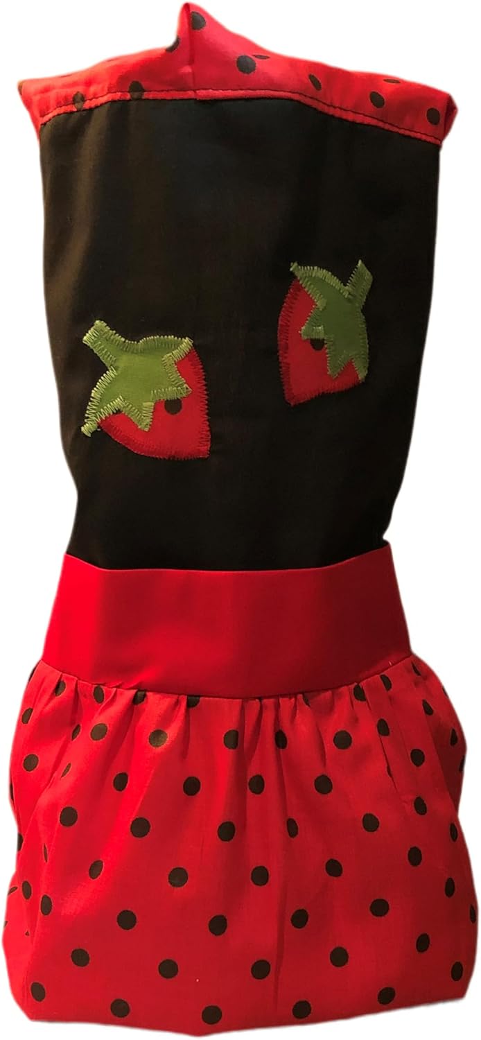 Dust Cover for OSTER. -Design: Strawberry/Red-Black Dots. - Blender dust cover- Ribbon to tie a bow.