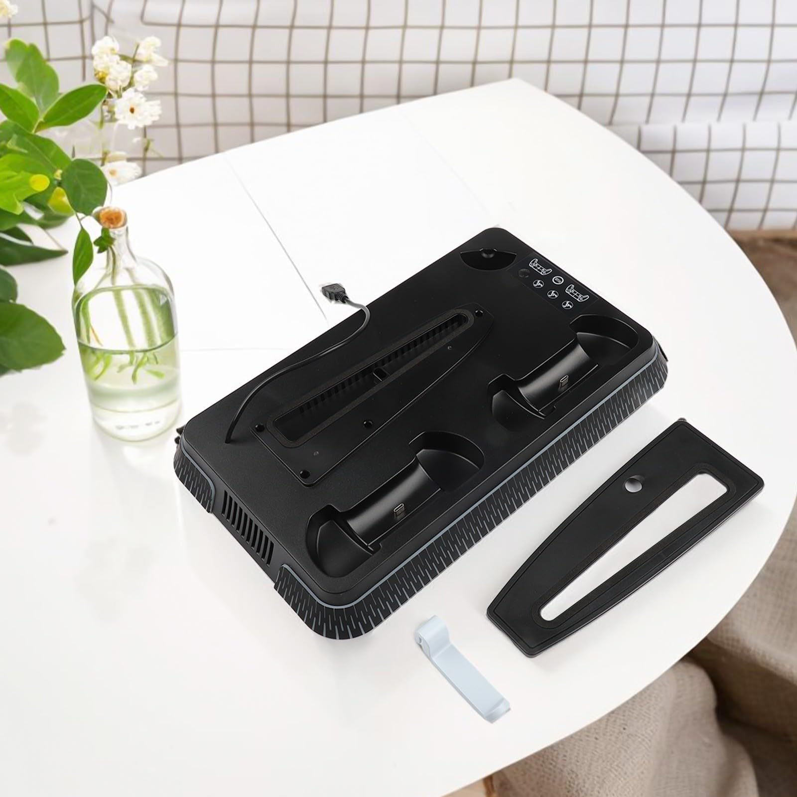 Supporto di raffreddamento verticale per PS5 Pro e PS5 Slim con caricatore doppio controller, docking station per console di gioco in ABS con ventola, design salvaspazio, nero