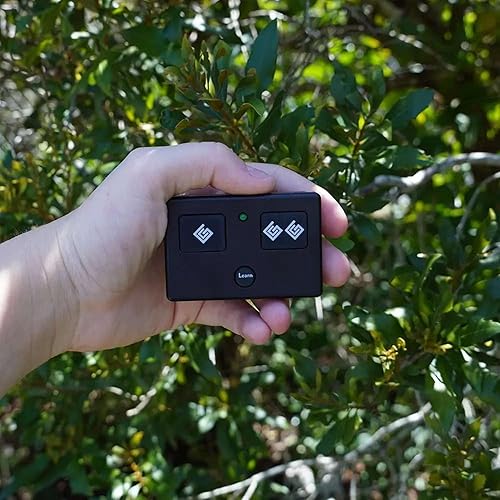 Miniatura 10 de Ghost Controls Transmisor de control remoto de 3 botones resistente al agua para abridores automáticos de puertas, modelo AXR1