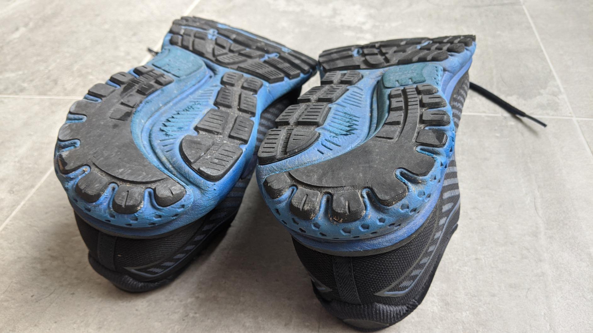 brooks ghost 12 turbulence grey desert