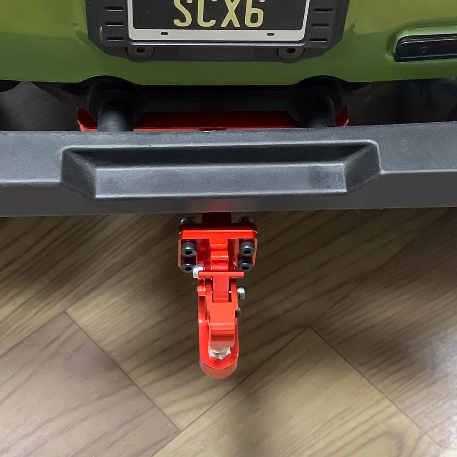 RC Trailer Hook Rack, Aluminium Alloy RC Trailer Hook Adjustable Trailer Hitch Hook Bracket Compatible with Axial SCX6 AXI05000 Wrangler 1/6 RC Crawler Car Upgrade Parts (Red)