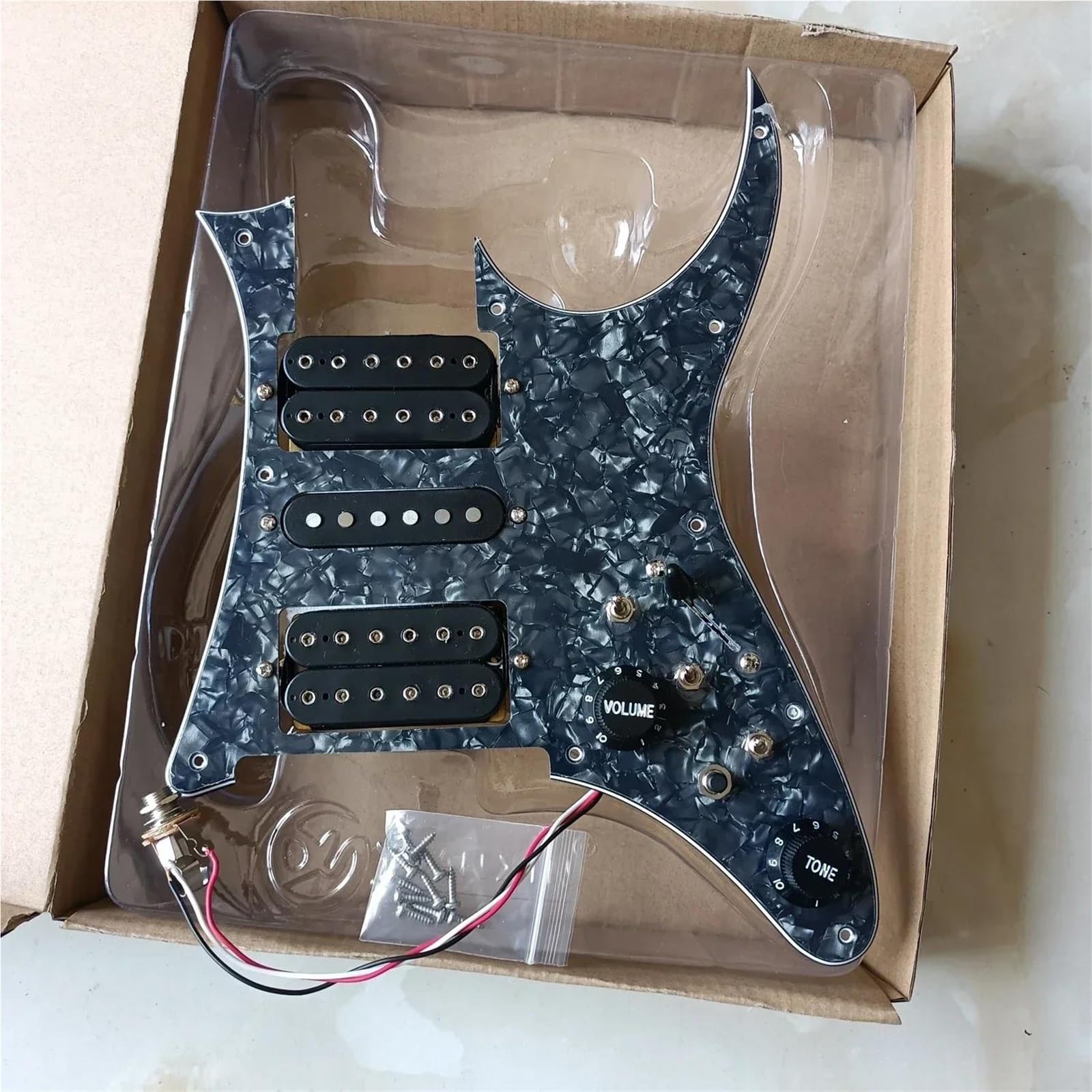Pickguard Gitary Elektrycznej Pickup Z zestawem przetworników HSH Humbucker wstępnie załadowanym przełącznikiem rozdzielającym cewkę RG Pickguard do gitary elektrycznej RG(Black)