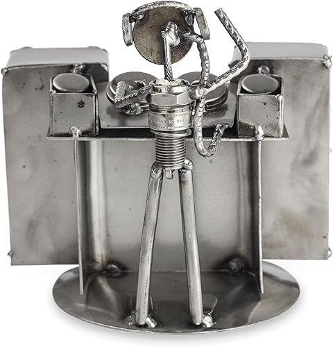 Miniatura 3 de NOVICA Escultura metálica decorativa de metal reciclado, 6.25 pulgadas de alto, Dj' rústico