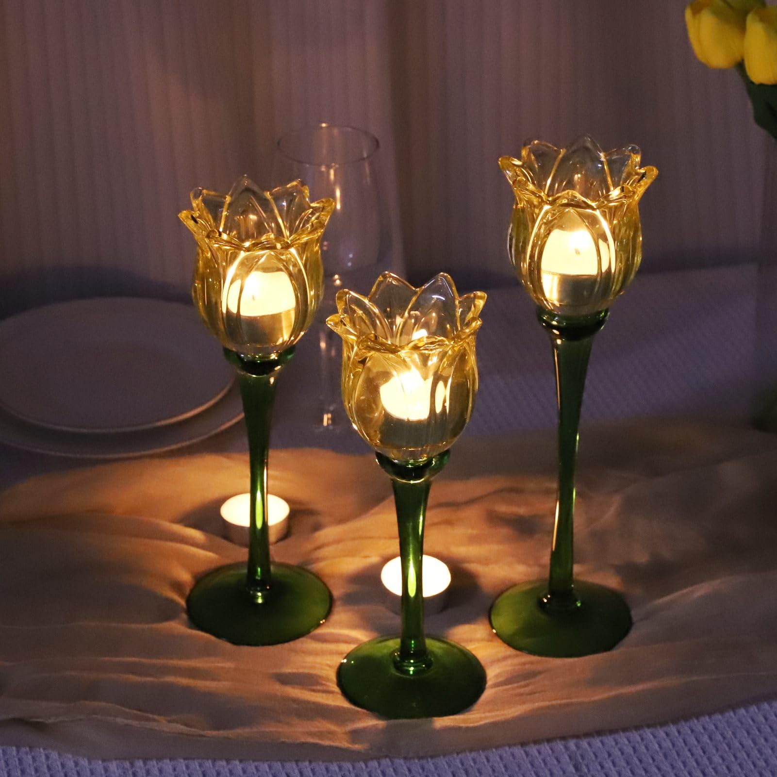 VOHO Lot de 3 bougeoirs en forme de tulipes jaunes pour décoration d'intérieur moderne, cadeau d'anniversaire pour femmes, amies, photophores en forme de tulipe pour centre de table de fête